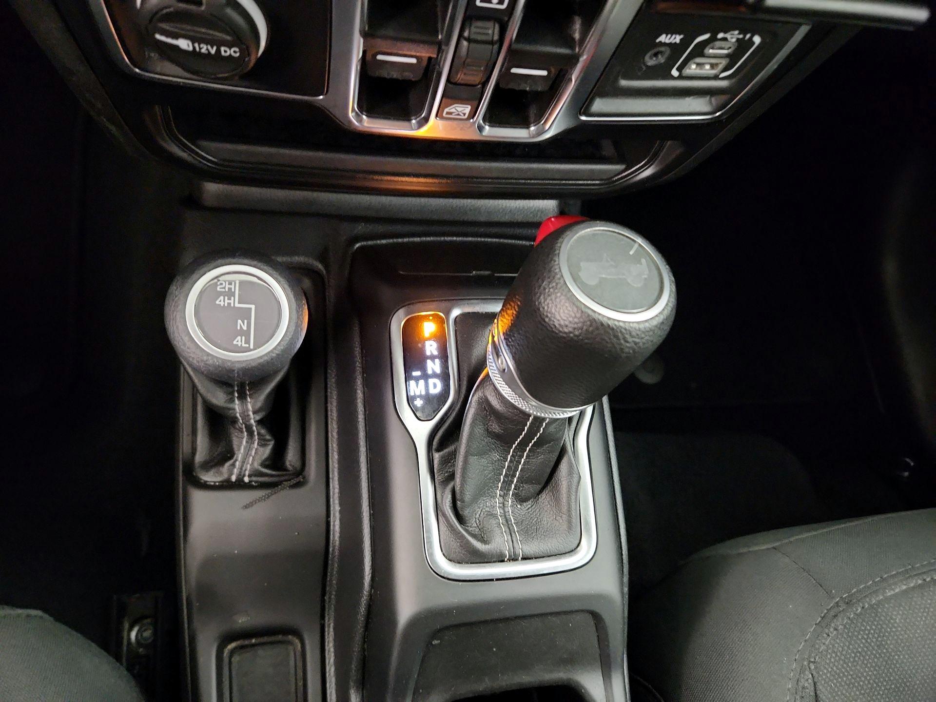 Thumbnail: 2022 Jeep Wrangler - 18