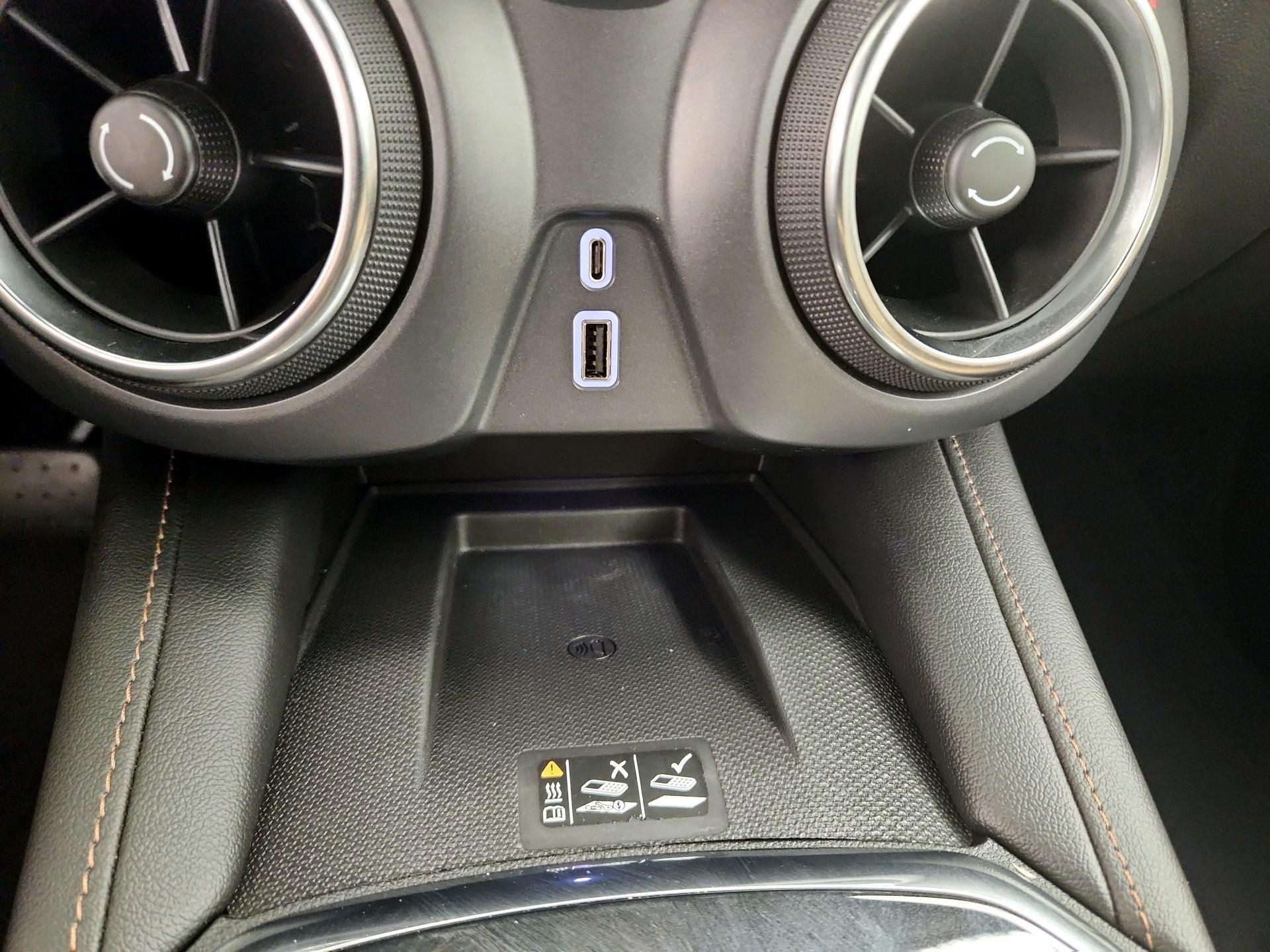 Thumbnail: 2021 Chevrolet Blazer - 19