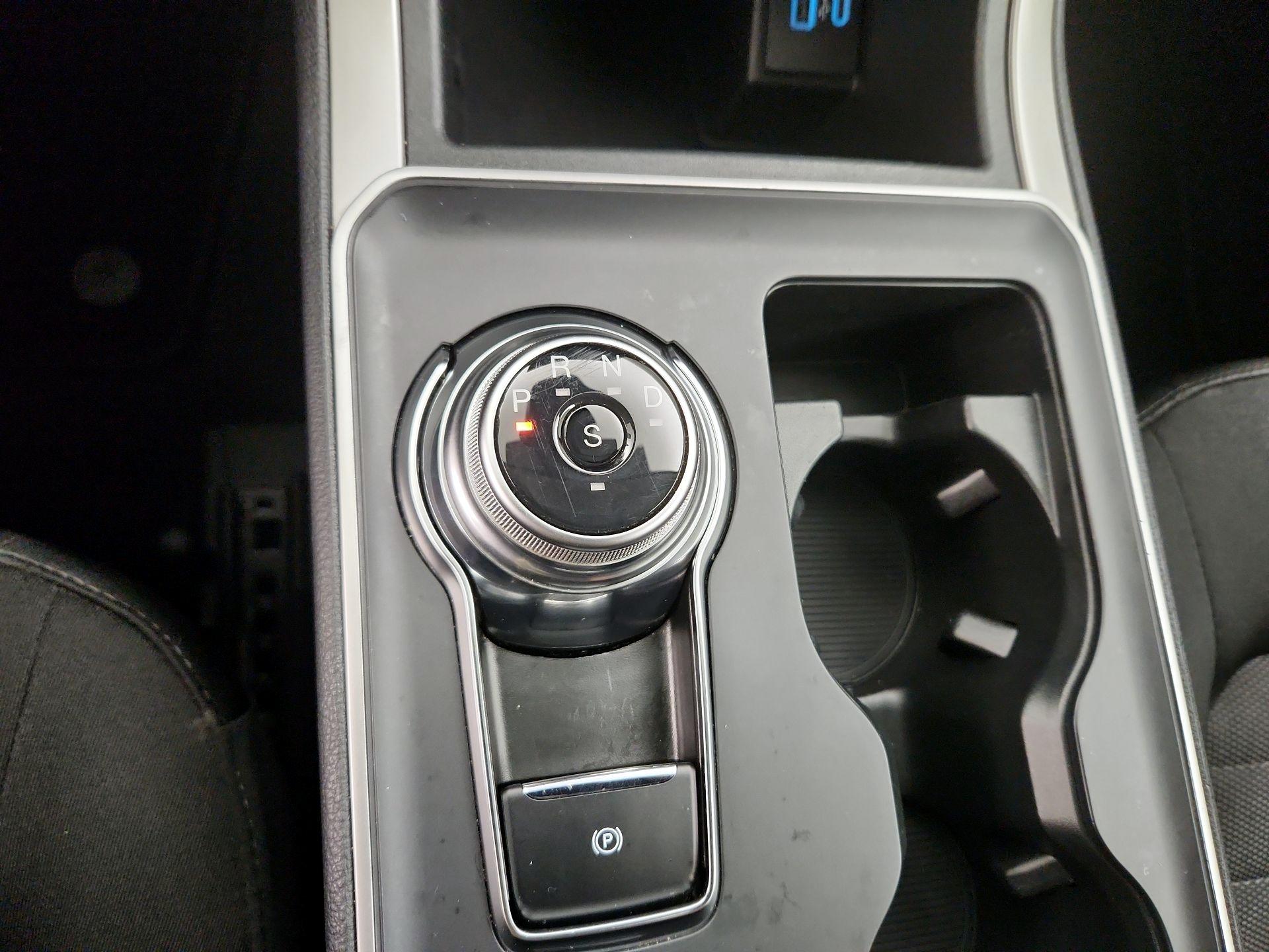Thumbnail: 2023 Ford Edge - 17