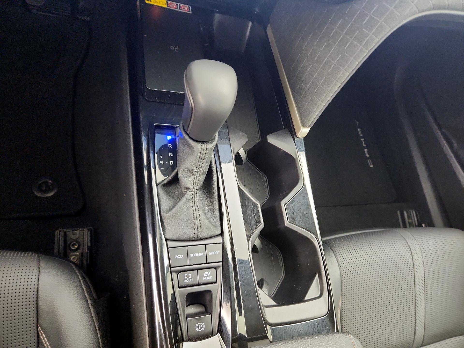 Thumbnail: 2025 Toyota Camry - 17