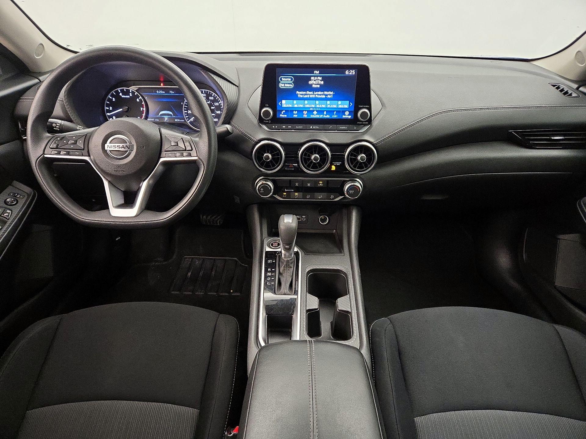 Thumbnail: 2023 Nissan Sentra - 9