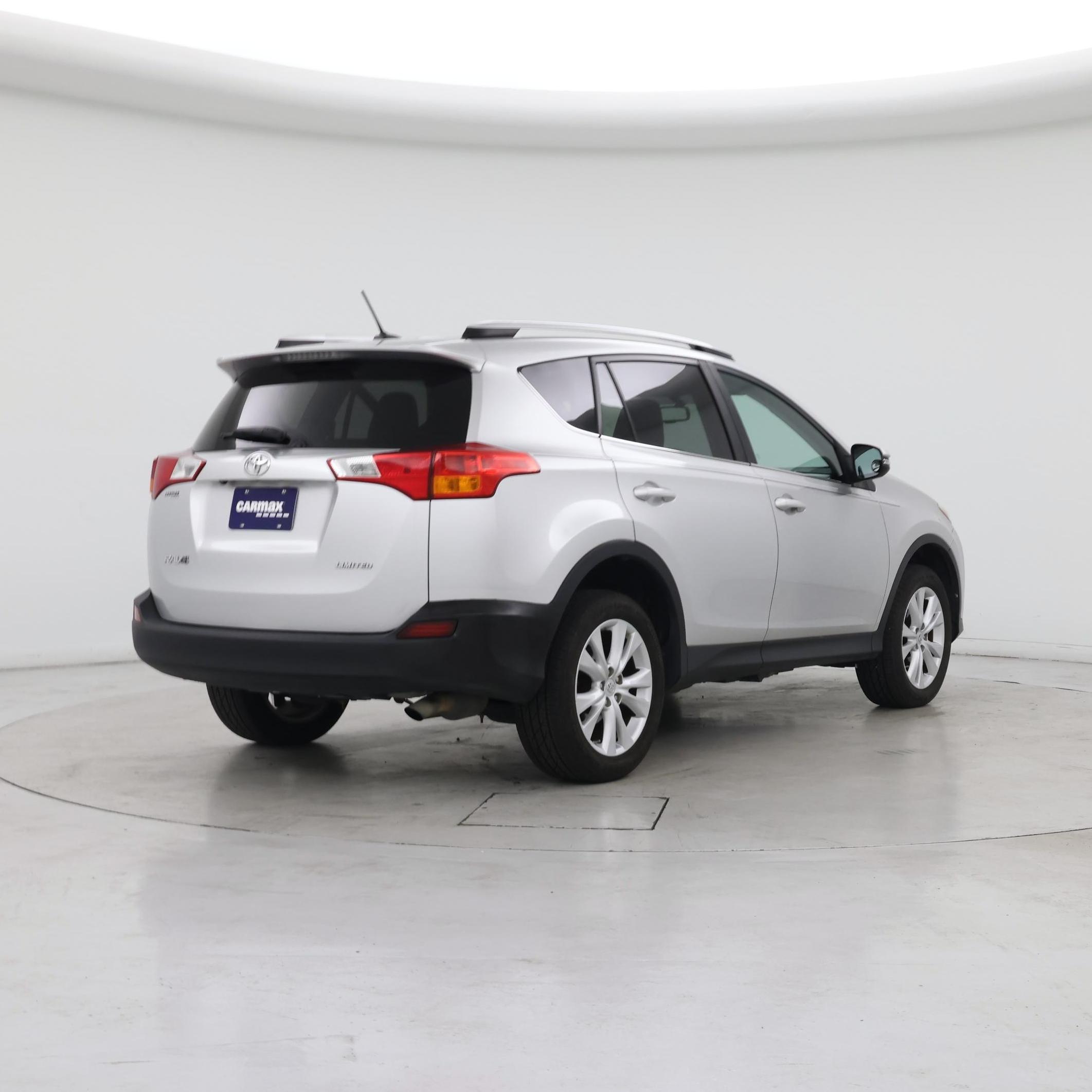 Thumbnail: 2015 Toyota RAV4 - 8