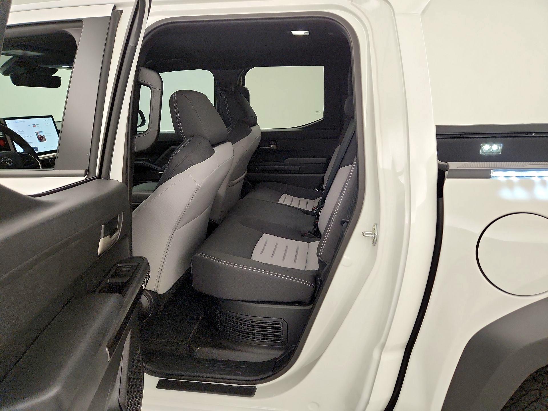 Thumbnail: 2024 Toyota Tacoma - 19