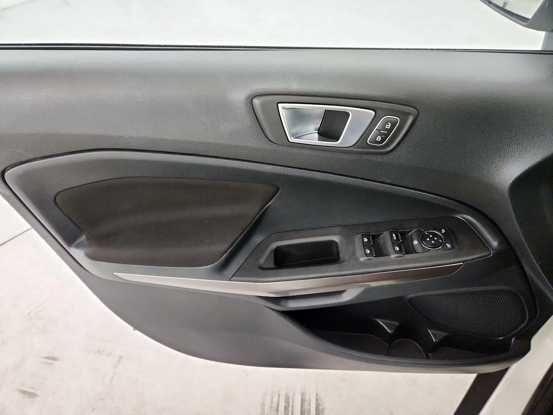 Thumbnail: 2019 Ford EcoSport - 12
