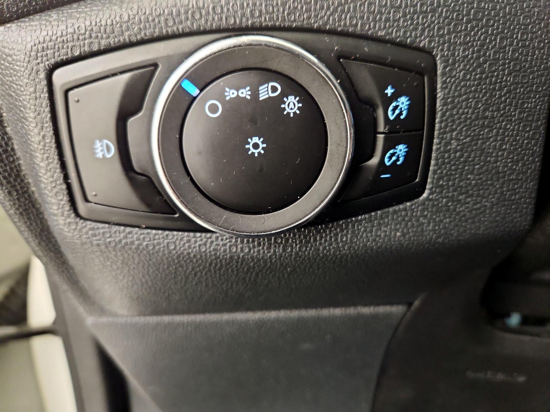 Thumbnail: 2019 Ford EcoSport - 13