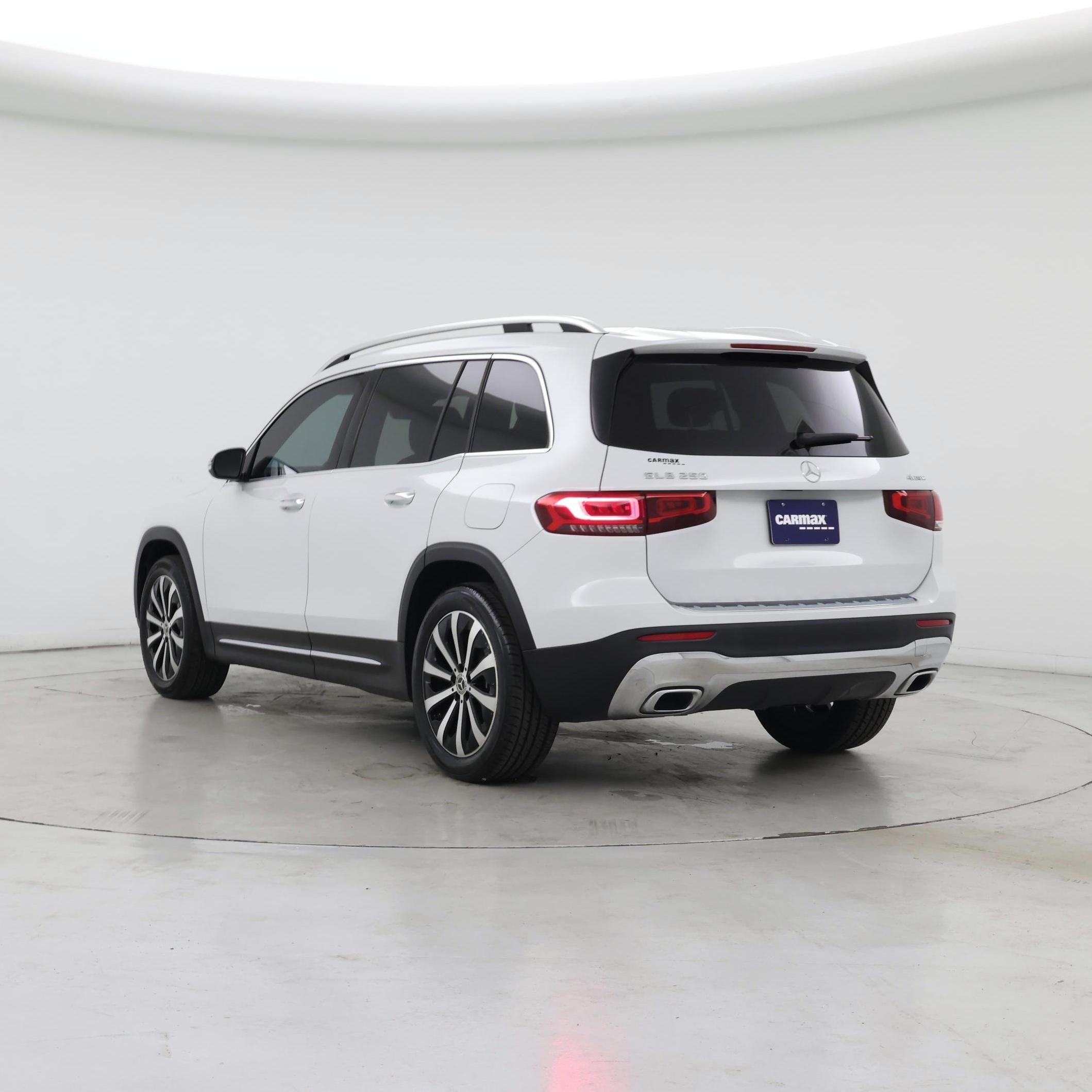 Thumbnail: 2022 Mercedes-Benz GLB - 2