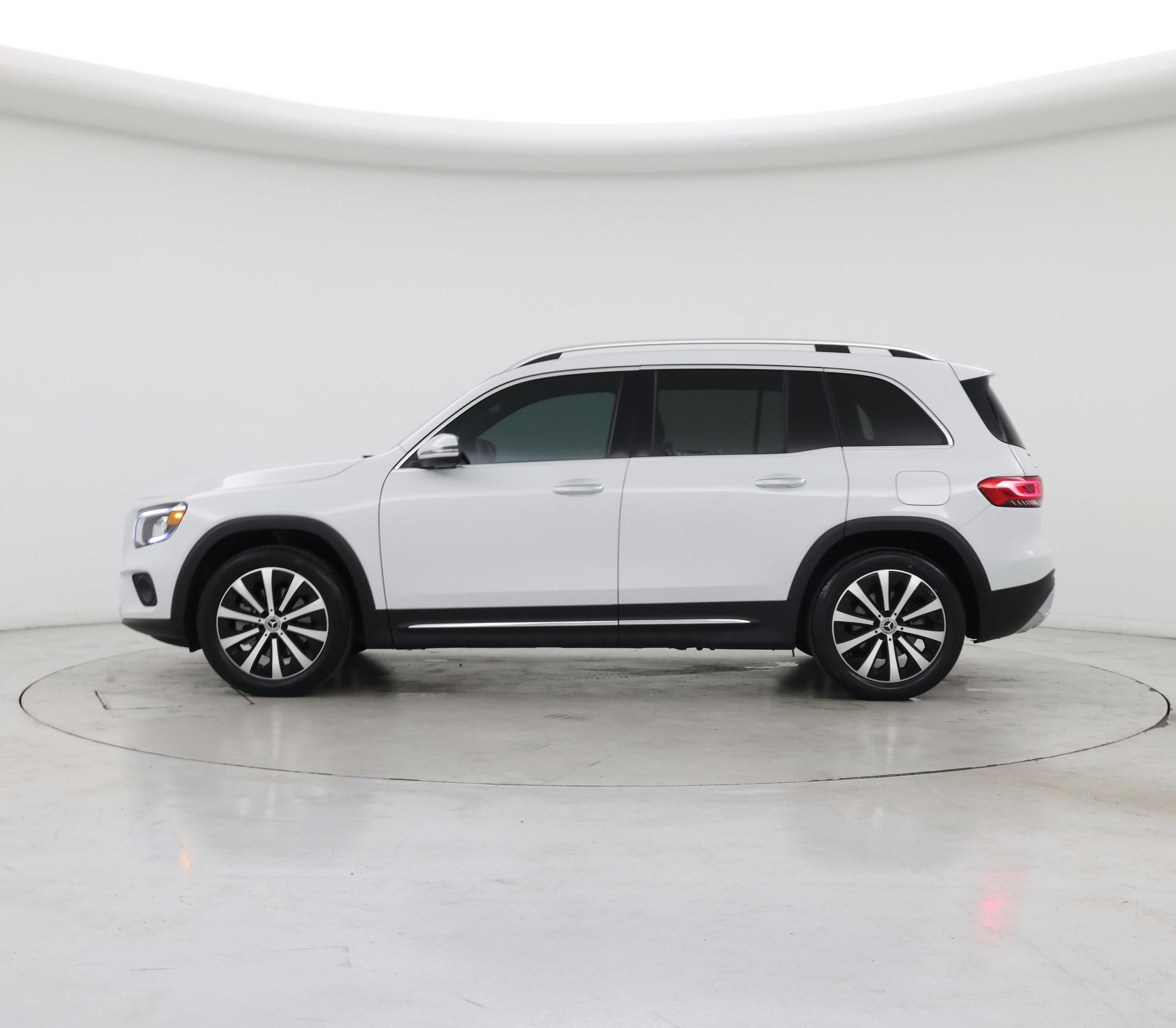 Thumbnail: 2022 Mercedes-Benz GLB - 3