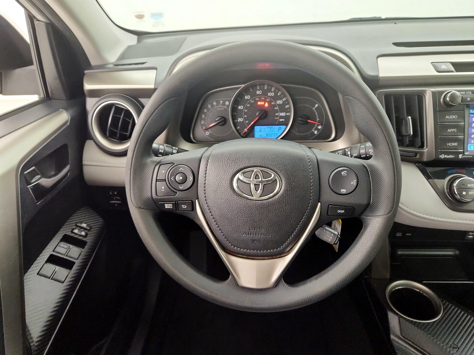 Thumbnail: 2014 Toyota RAV4 - 10