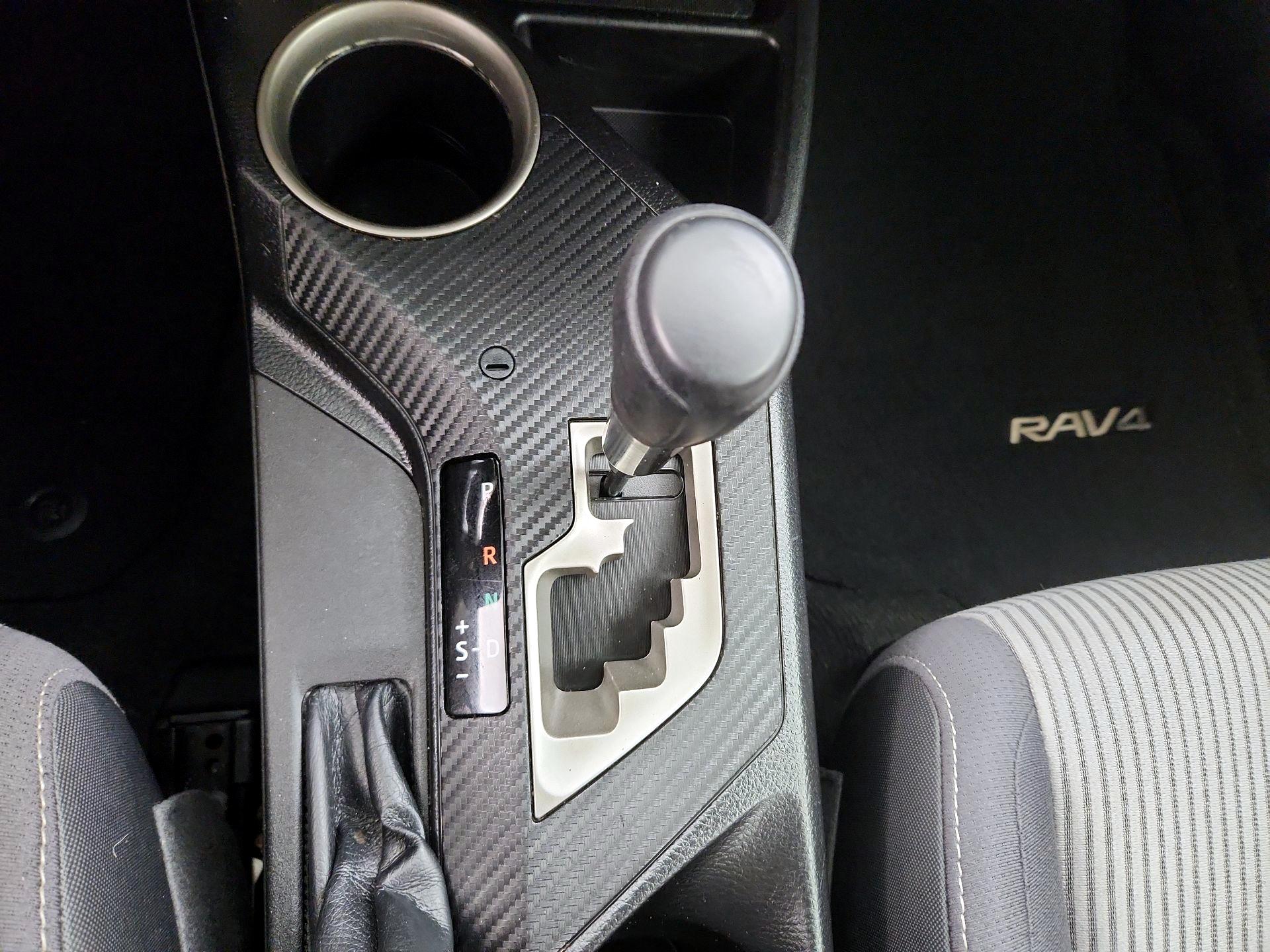 Thumbnail: 2014 Toyota RAV4 - 17