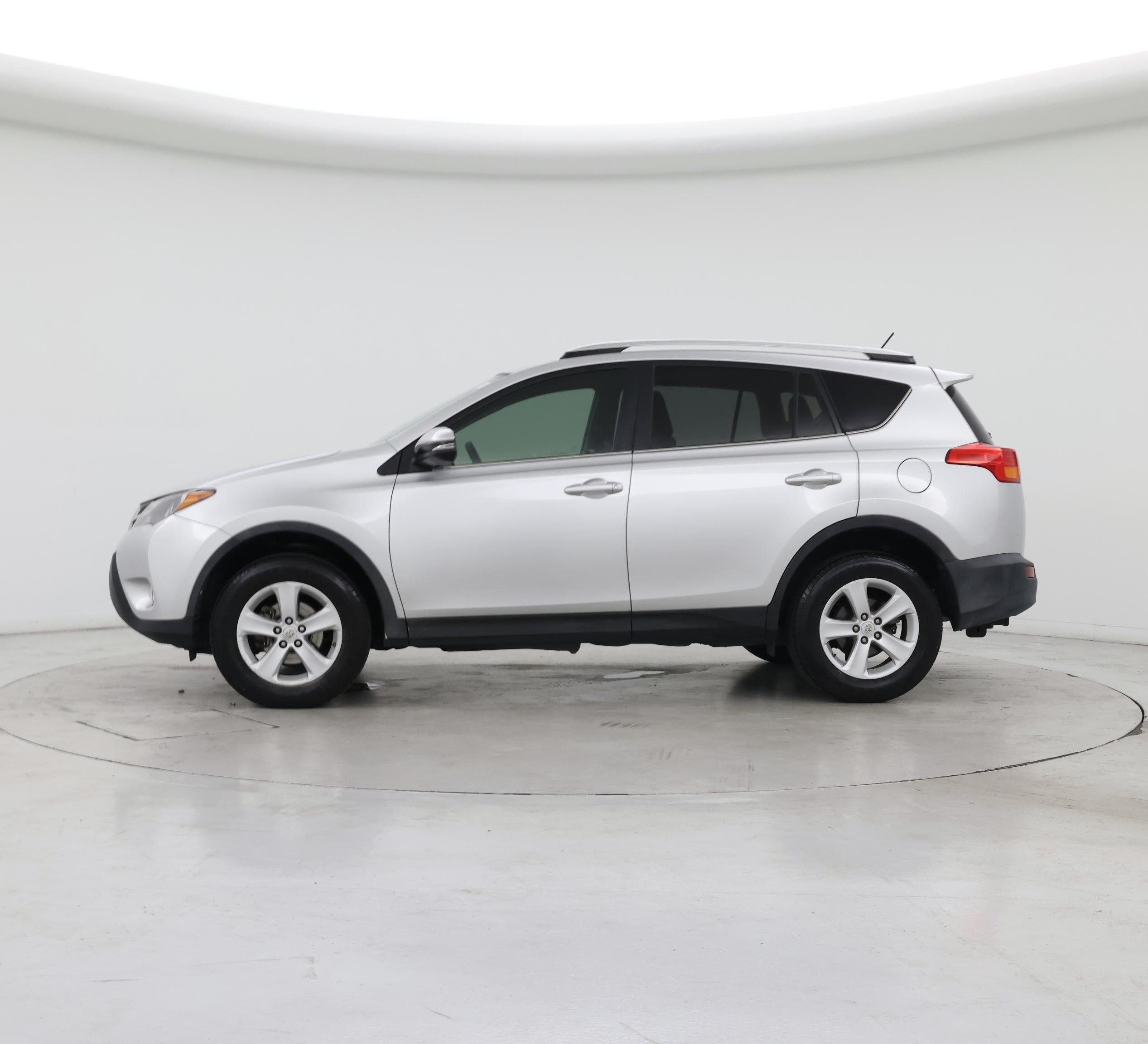 Thumbnail: 2014 Toyota RAV4 - 3