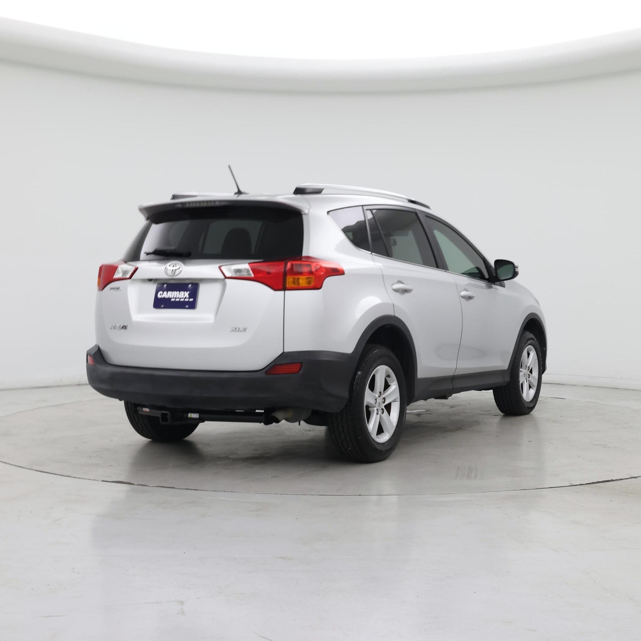 Thumbnail: 2014 Toyota RAV4 - 8