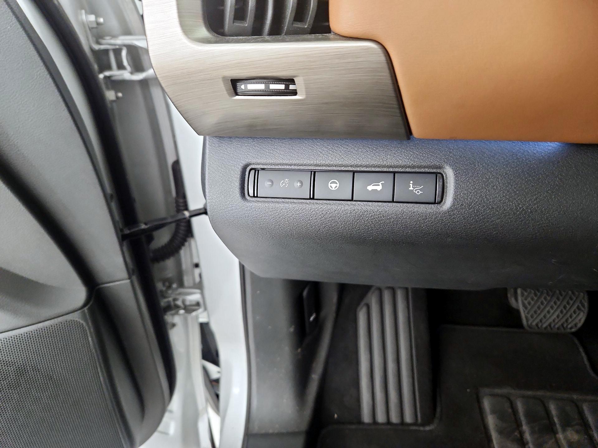 Thumbnail: 2023 Nissan Pathfinder - 13