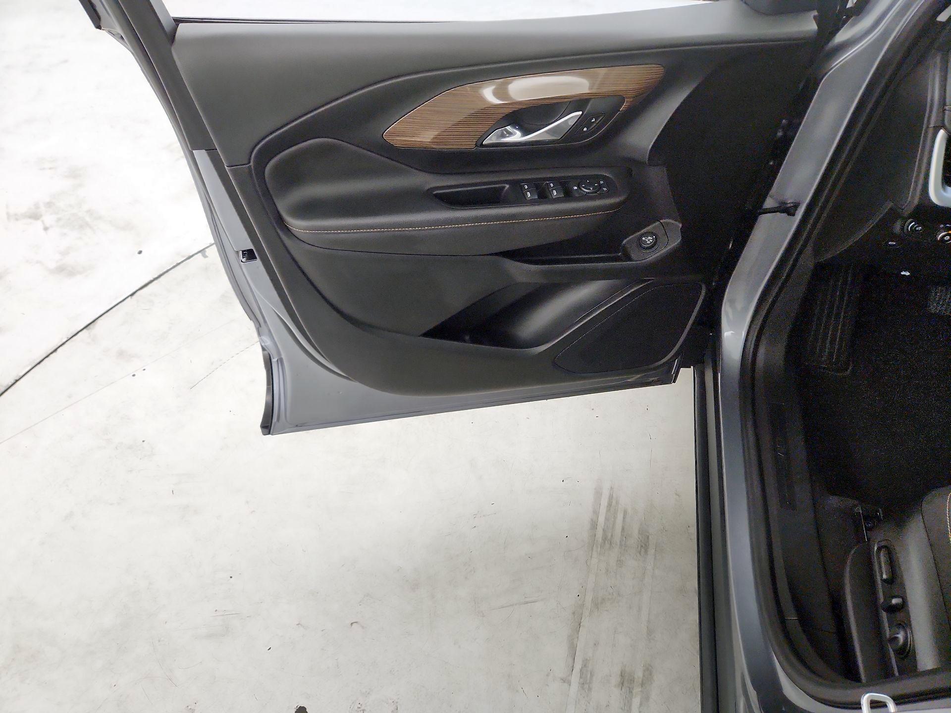 Thumbnail: 2020 GMC Terrain - 12