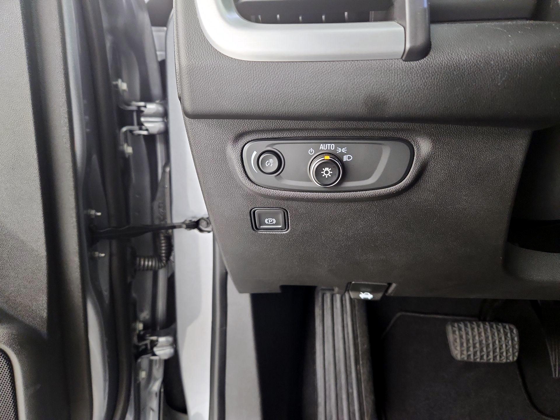 Thumbnail: 2020 GMC Terrain - 13