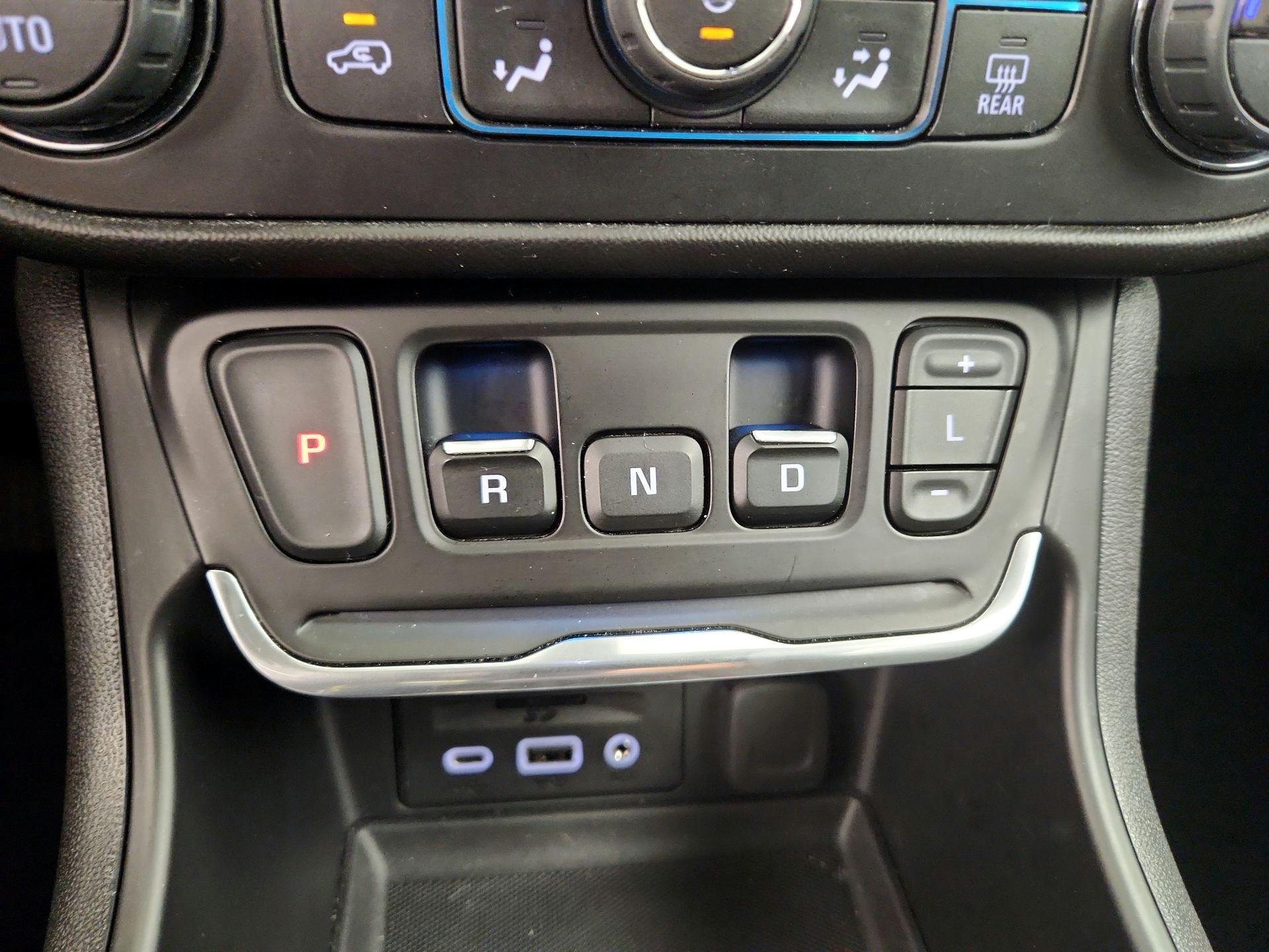 Thumbnail: 2020 GMC Terrain - 18