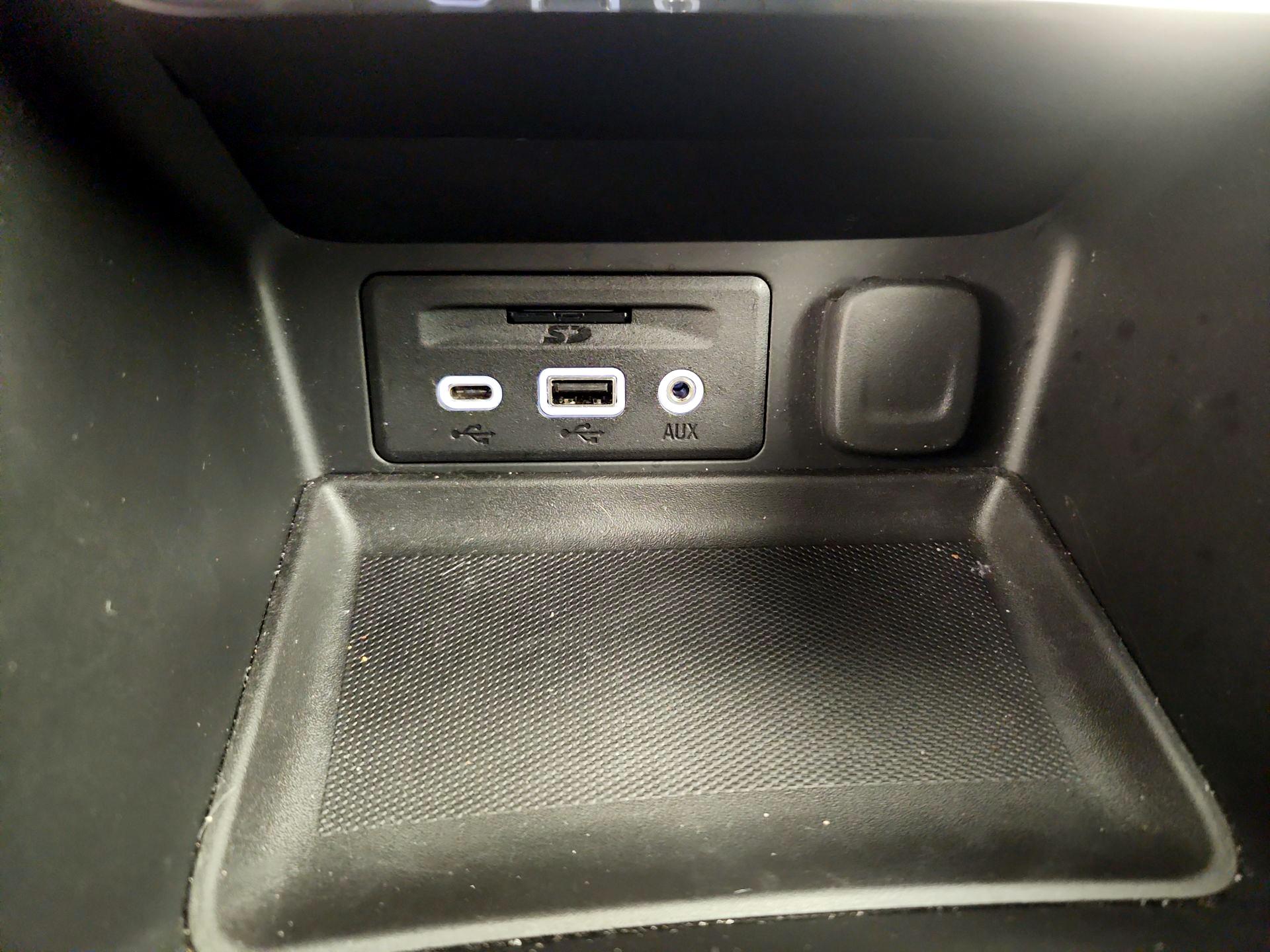 Thumbnail: 2020 GMC Terrain - 19