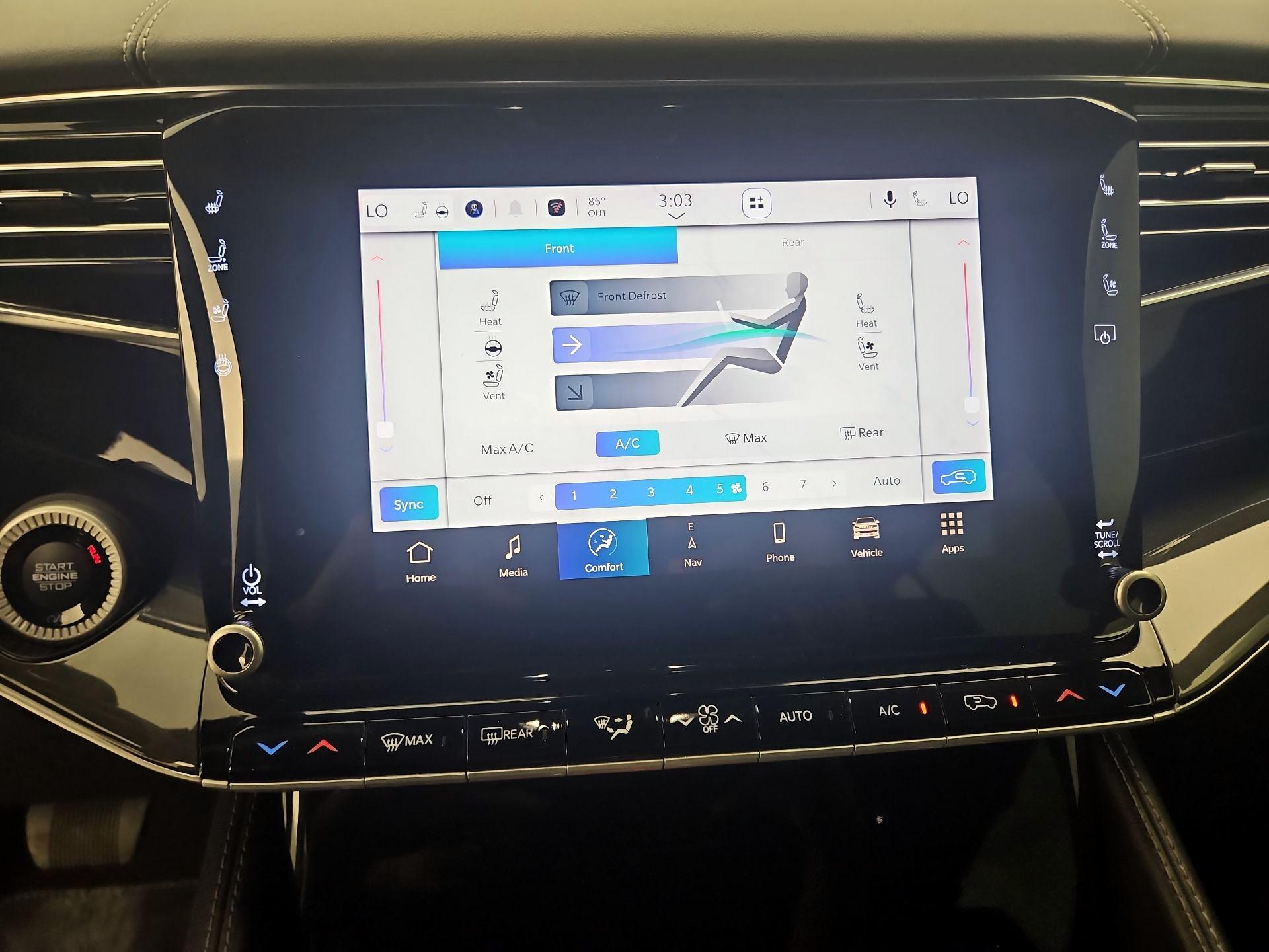 Thumbnail: 2023 Jeep Wagoneer - 17