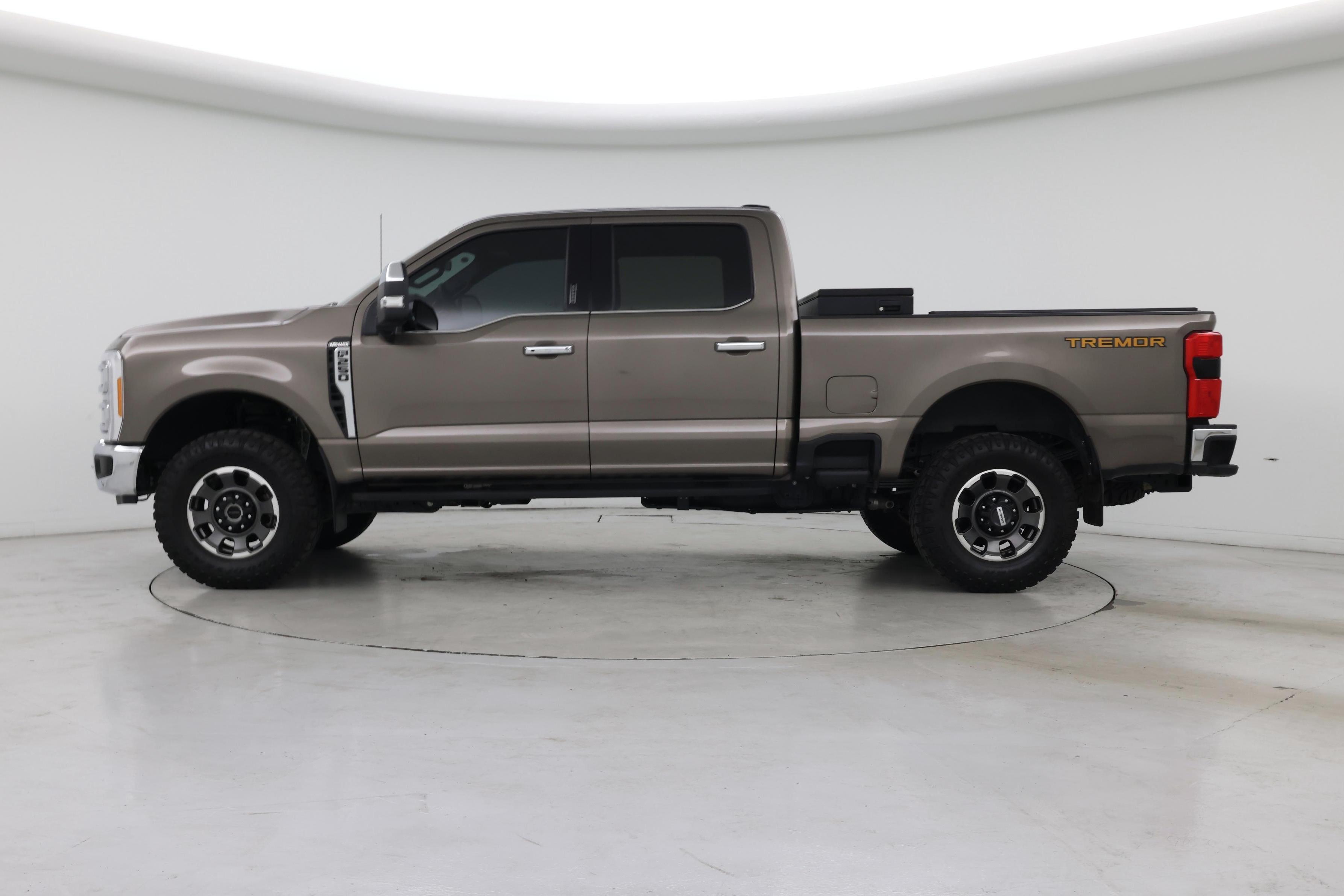 Thumbnail: 2023 Ford F-250 - 3