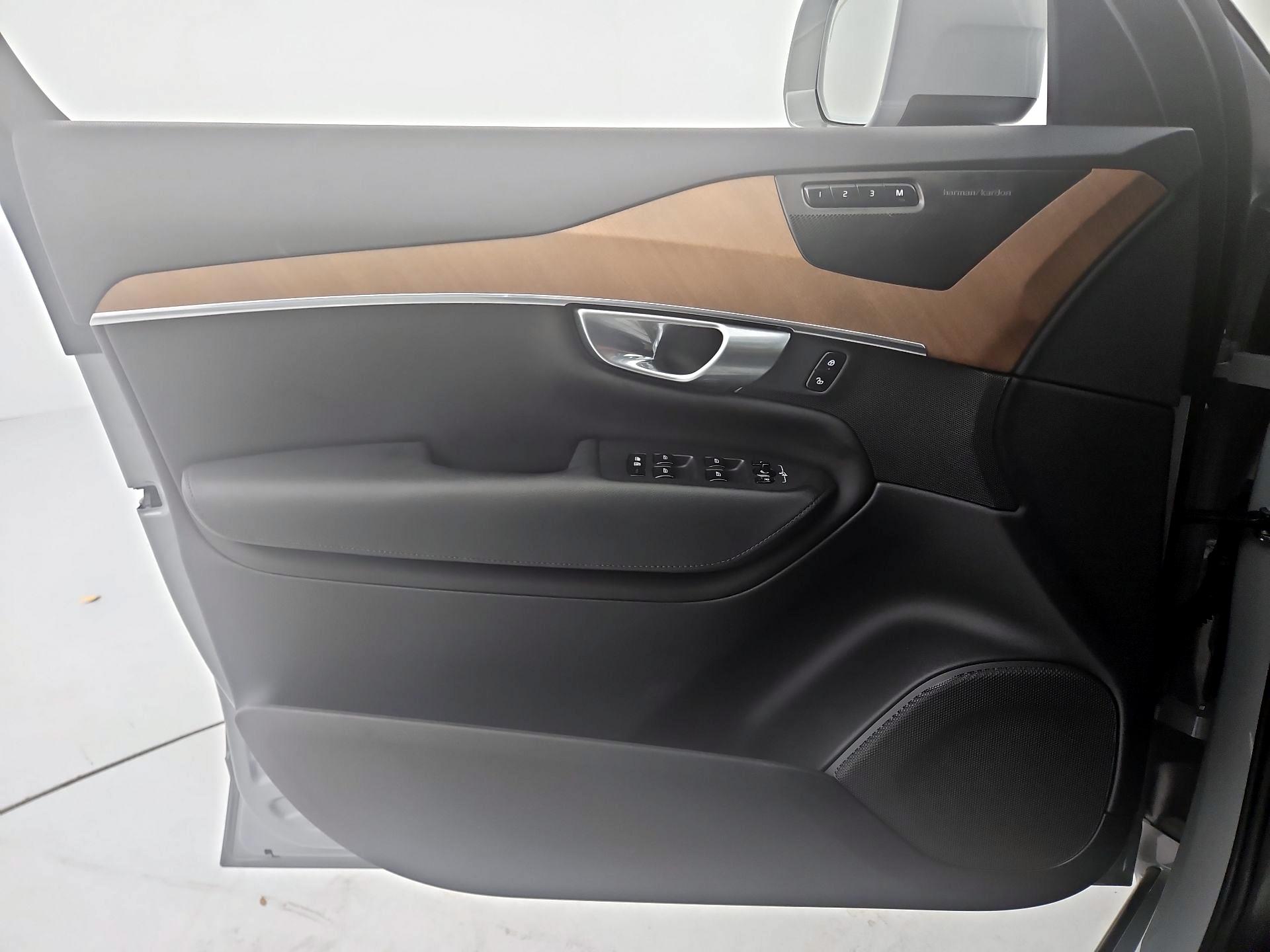 Thumbnail: 2024 Volvo XC90 - 12