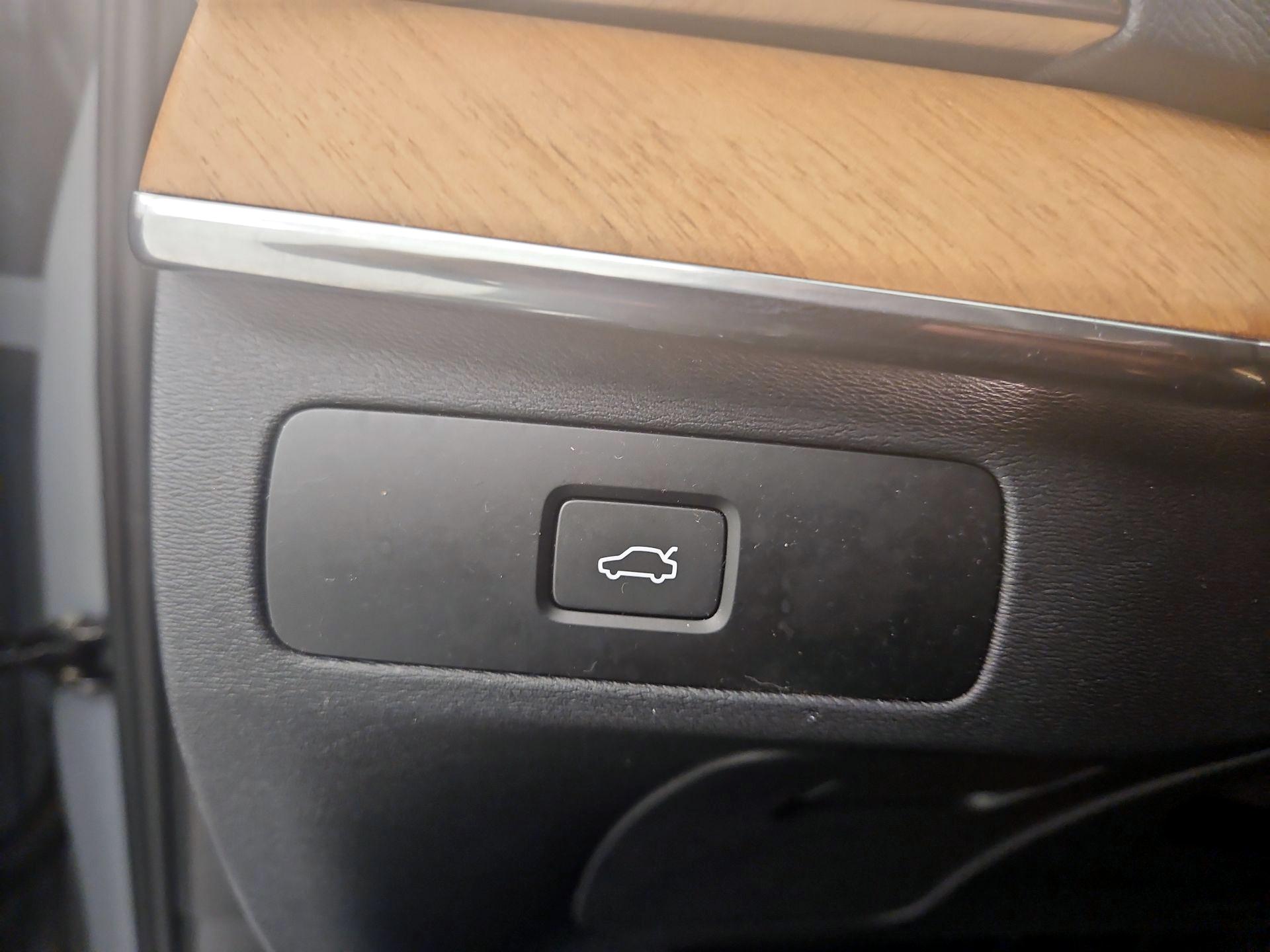 Thumbnail: 2024 Volvo XC90 - 13