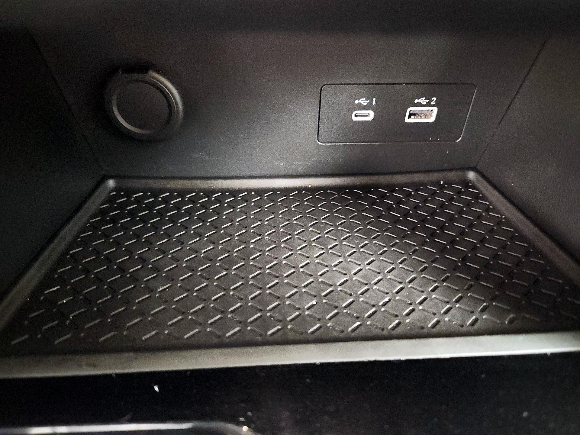 Thumbnail: 2023 Nissan Pathfinder - 18