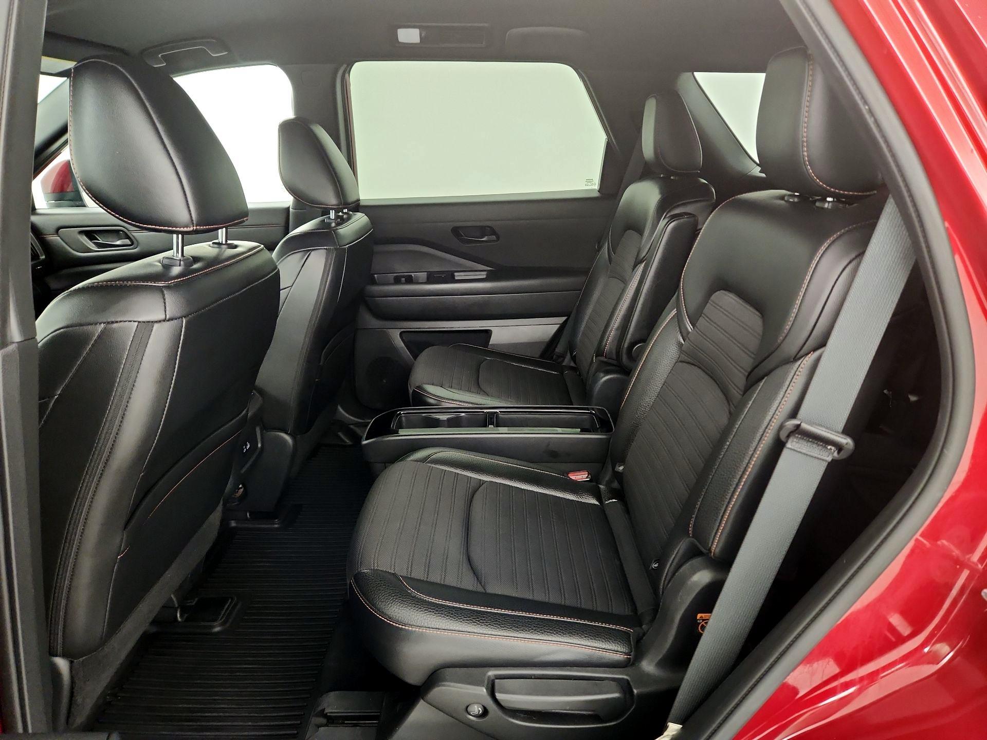 Thumbnail: 2023 Nissan Pathfinder - 19