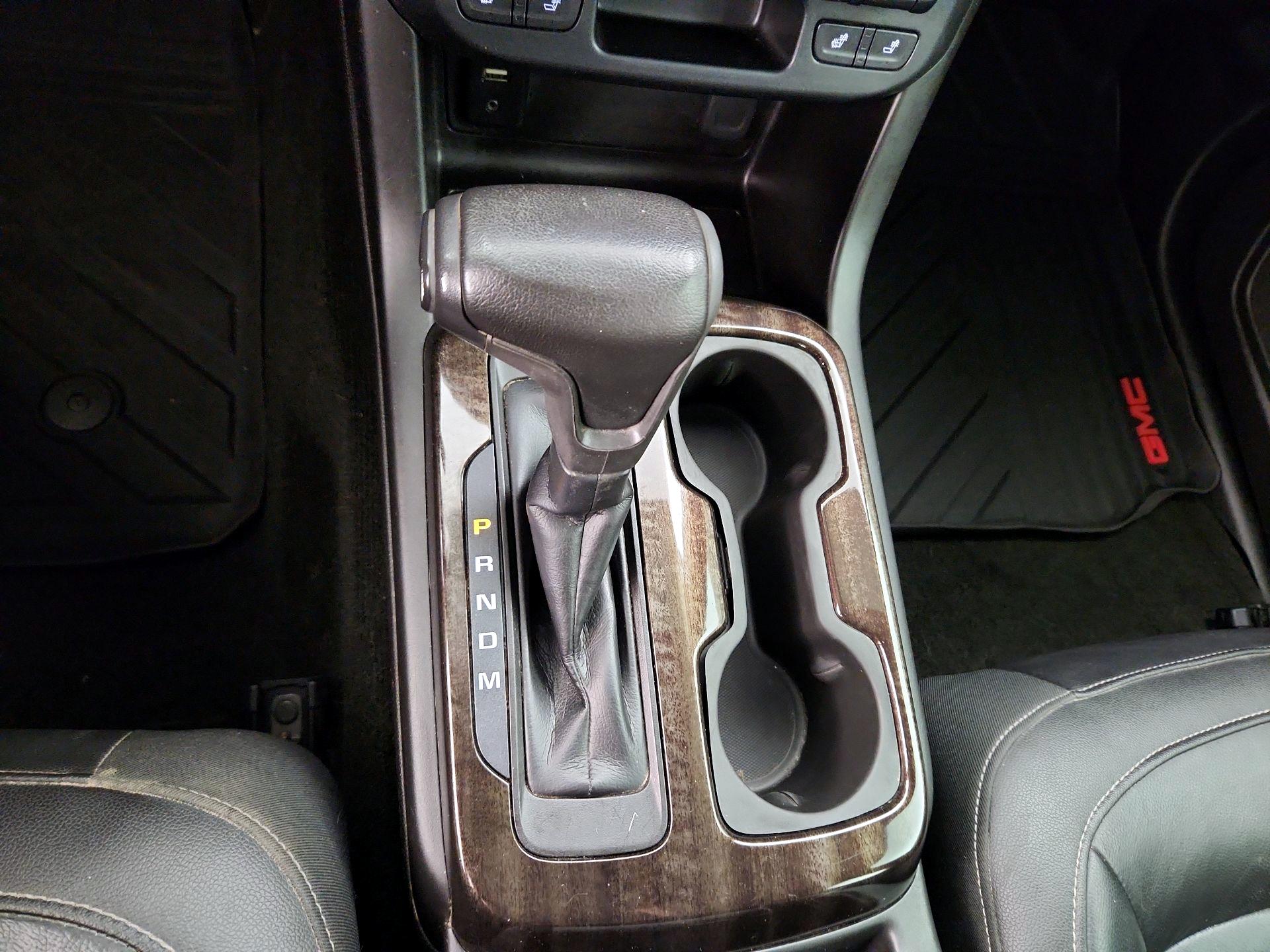 Thumbnail: 2016 GMC Canyon - 17