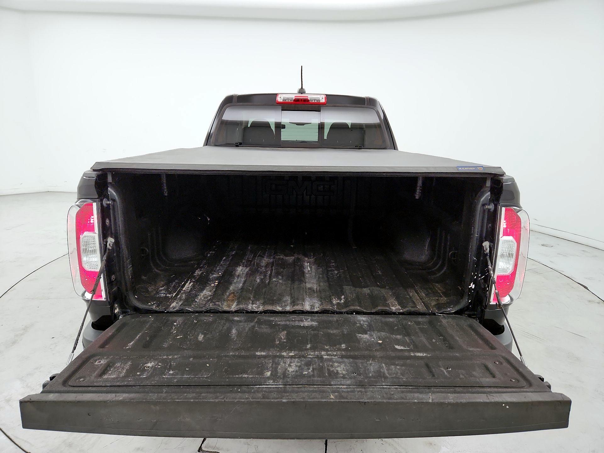 Thumbnail: 2016 GMC Canyon - 20