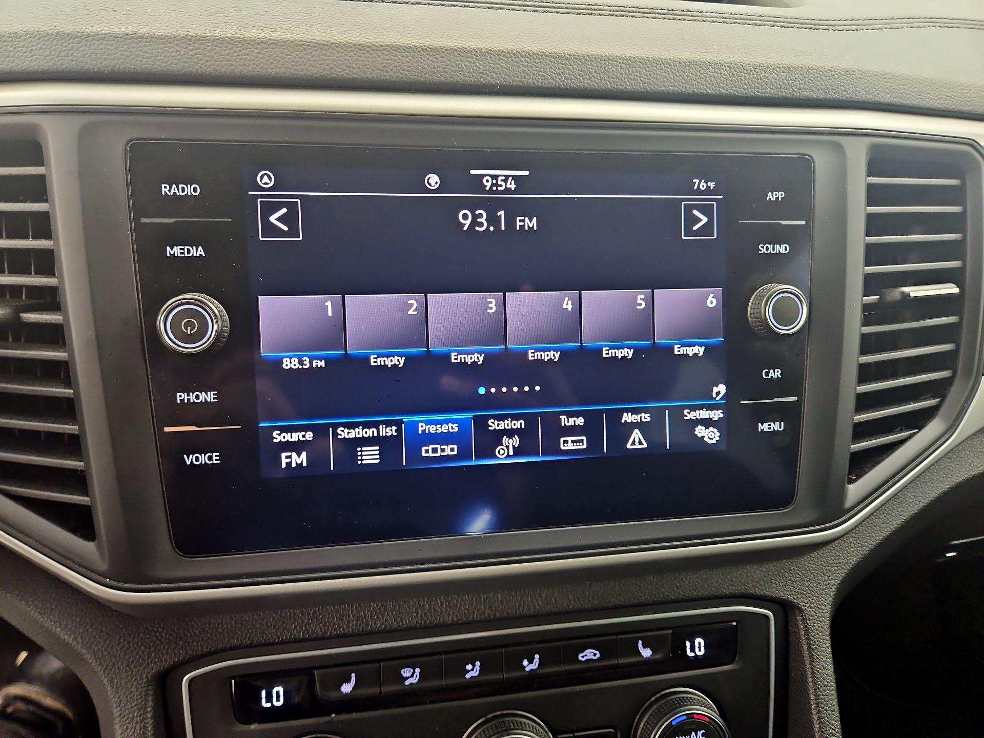 Thumbnail: 2021 Volkswagen Atlas - 15