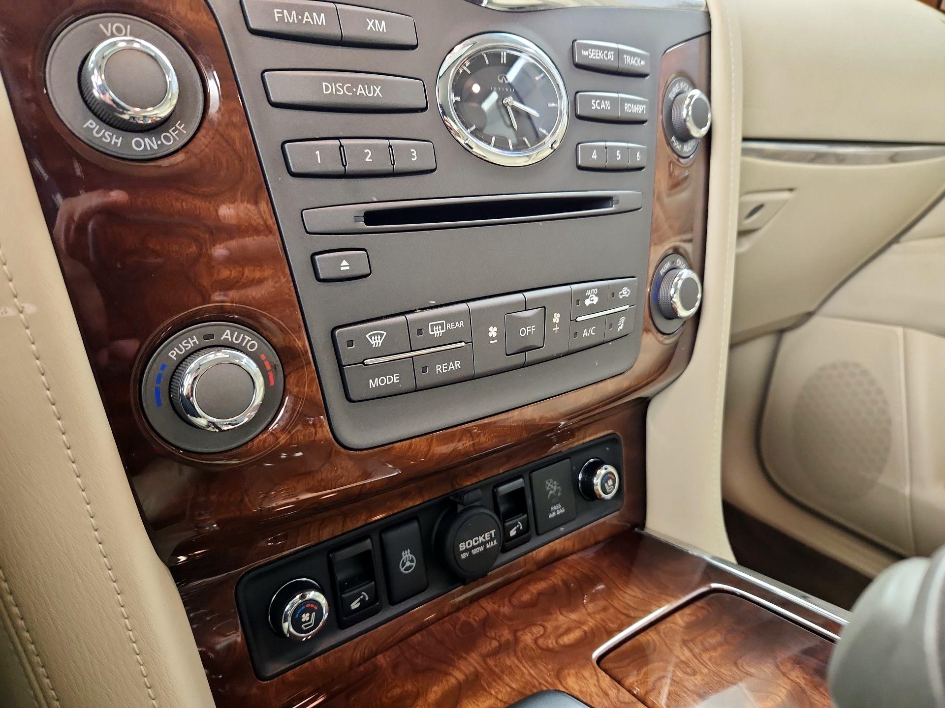 Thumbnail: 2017 INFINITI QX80 - 17