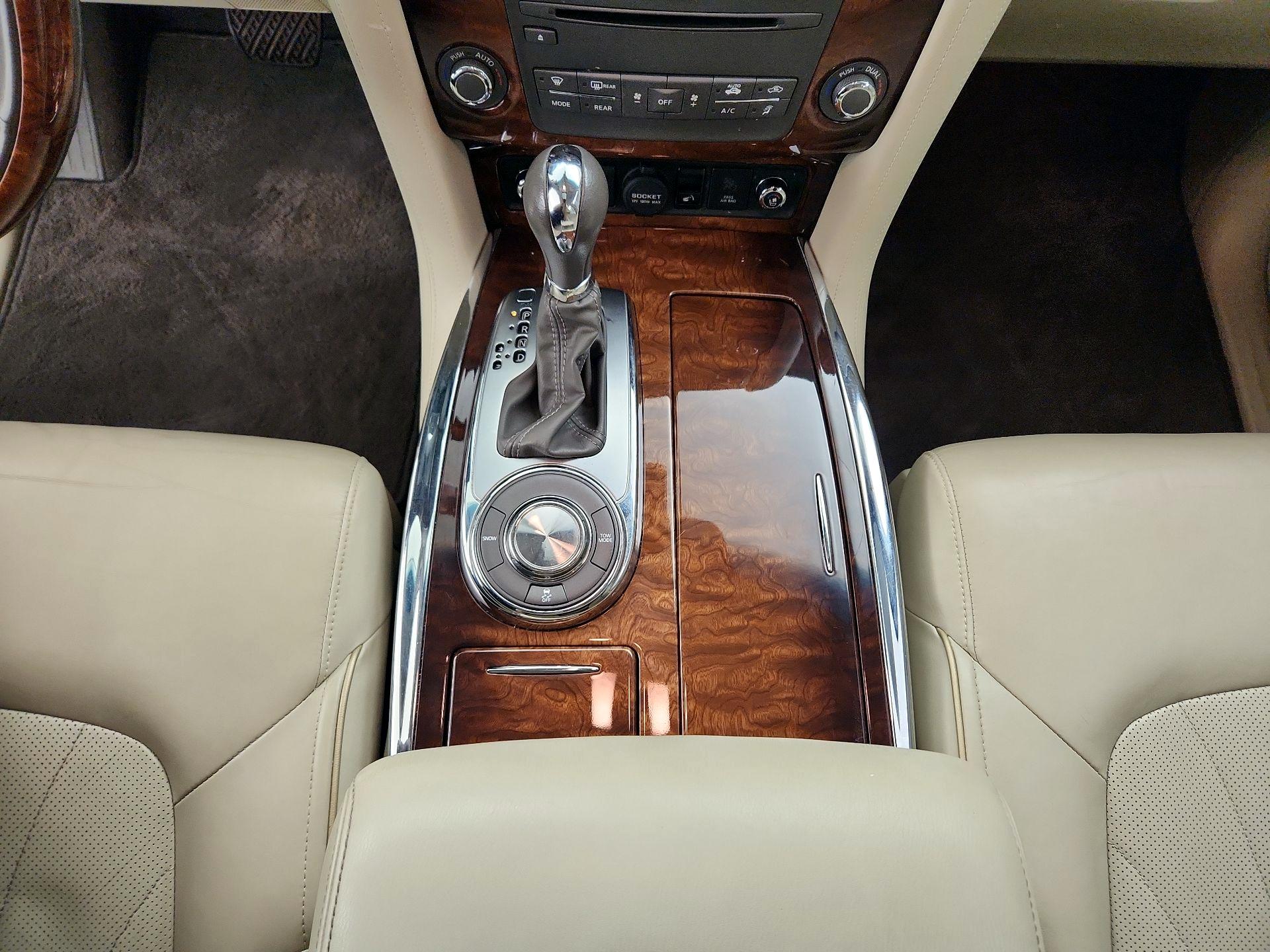 Thumbnail: 2017 INFINITI QX80 - 18