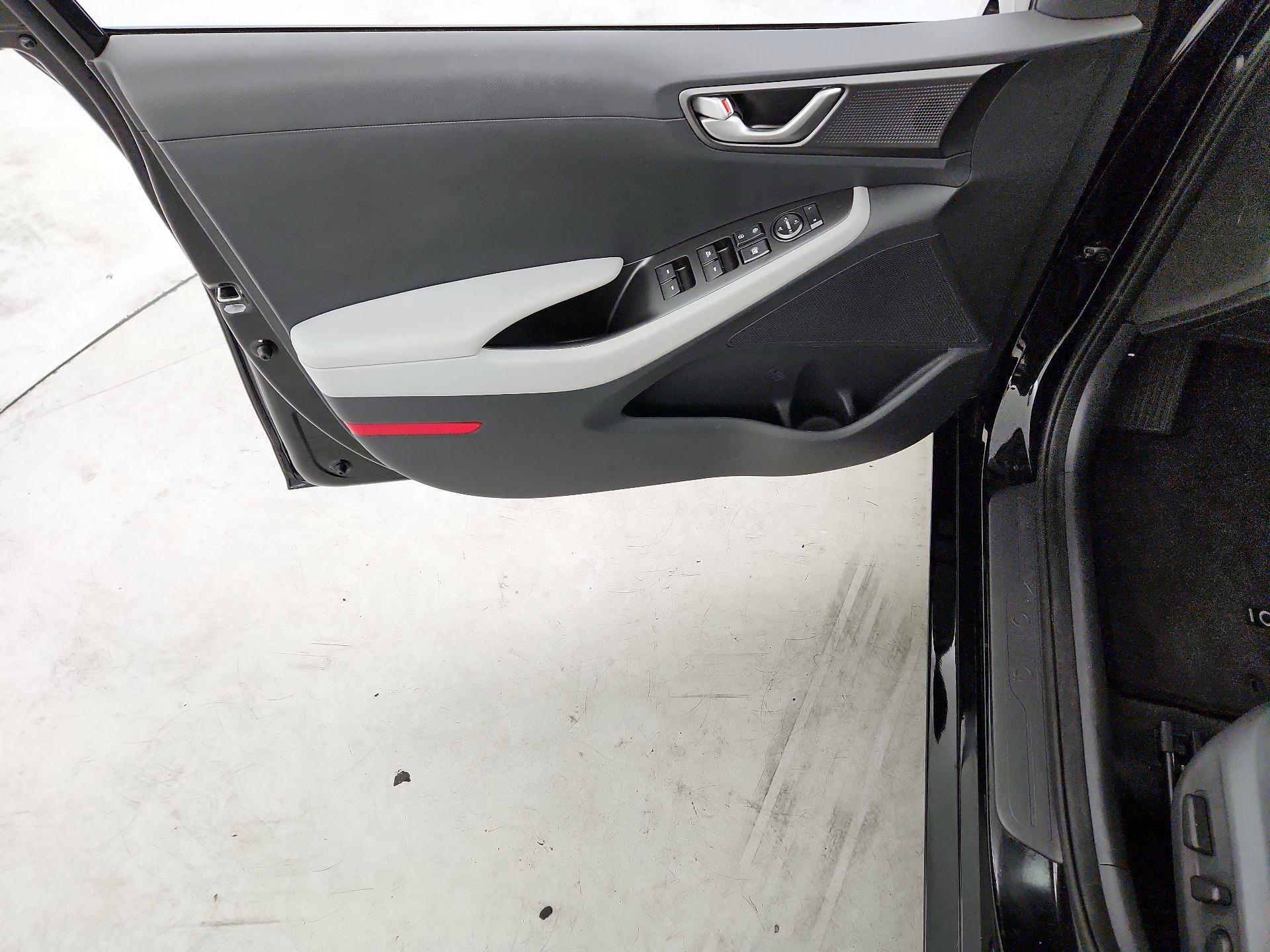 Thumbnail: 2021 Hyundai Ioniq - 12