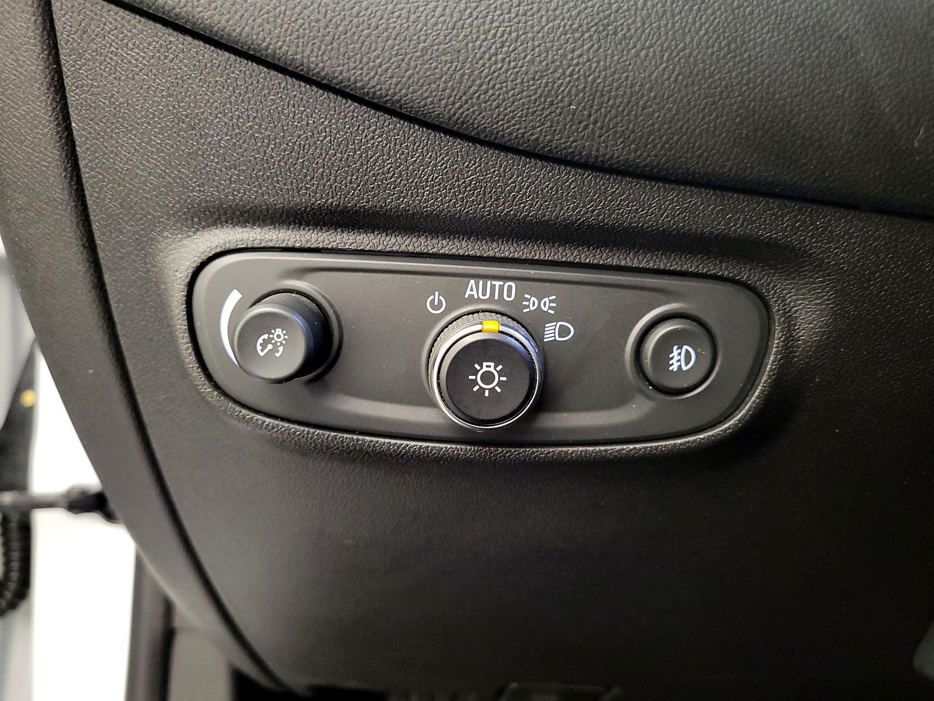 Thumbnail: 2021 Chevrolet Equinox - 13