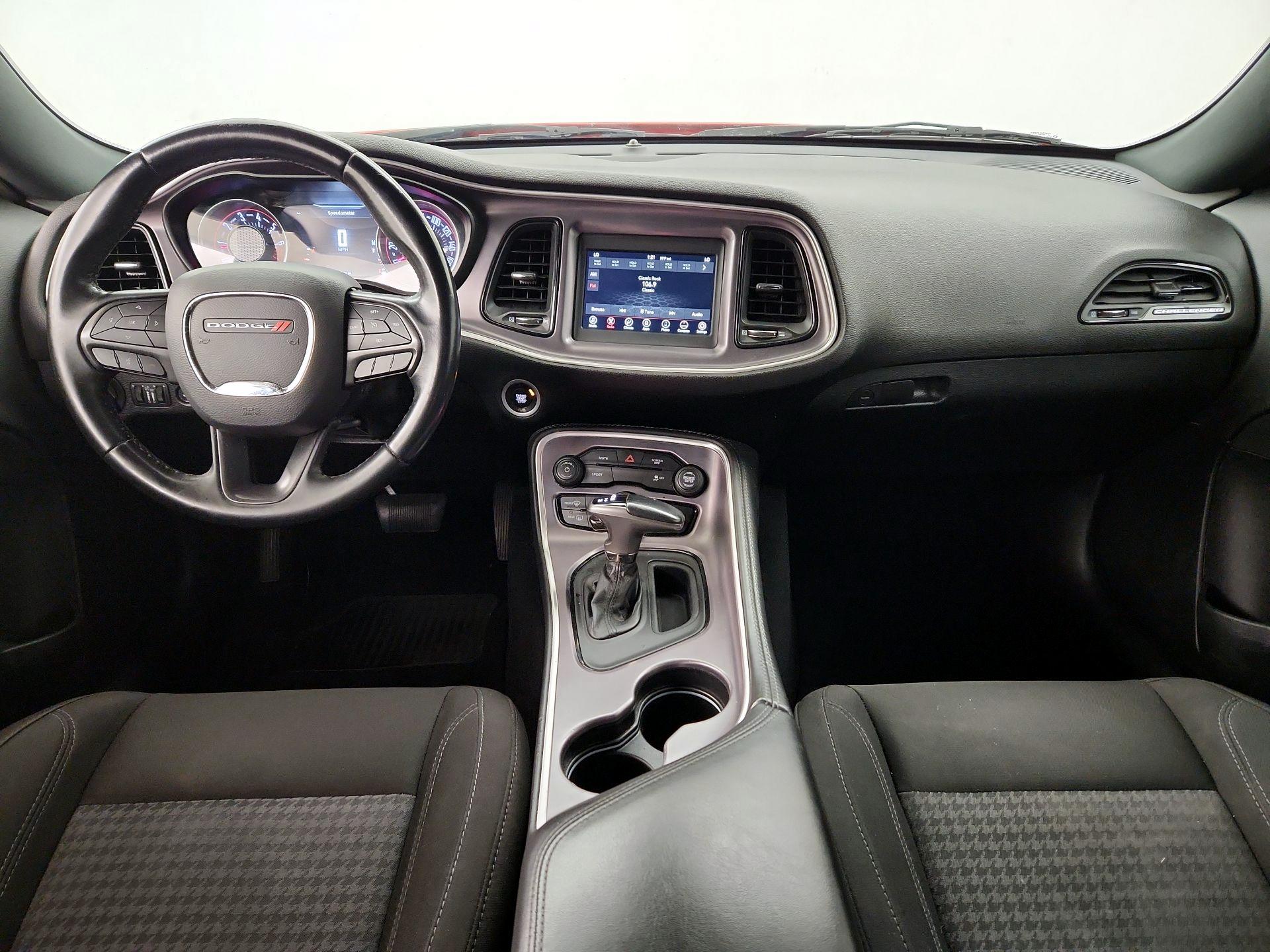 Thumbnail: 2019 Dodge Challenger - 9