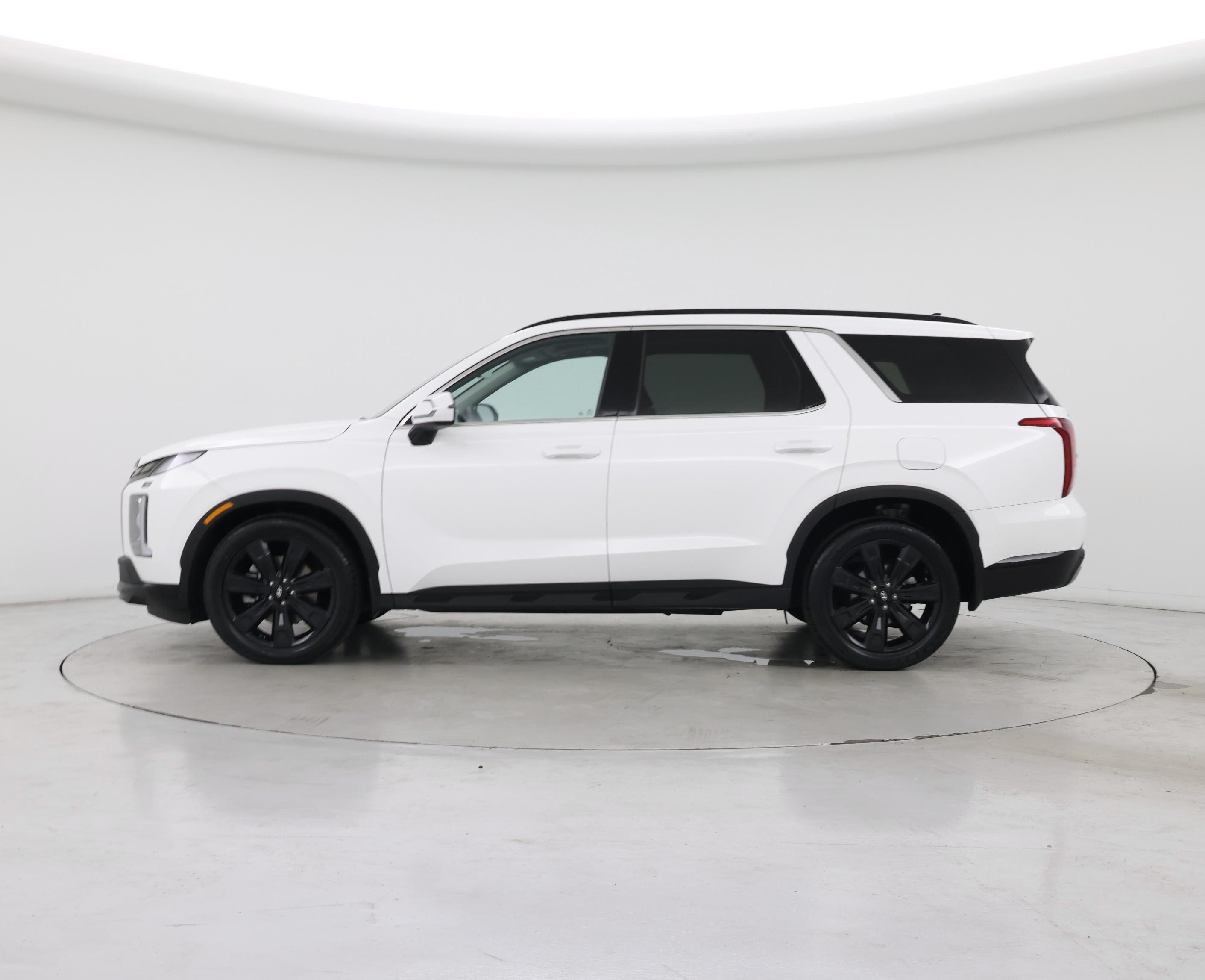 Thumbnail: 2023 Hyundai Palisade - 3