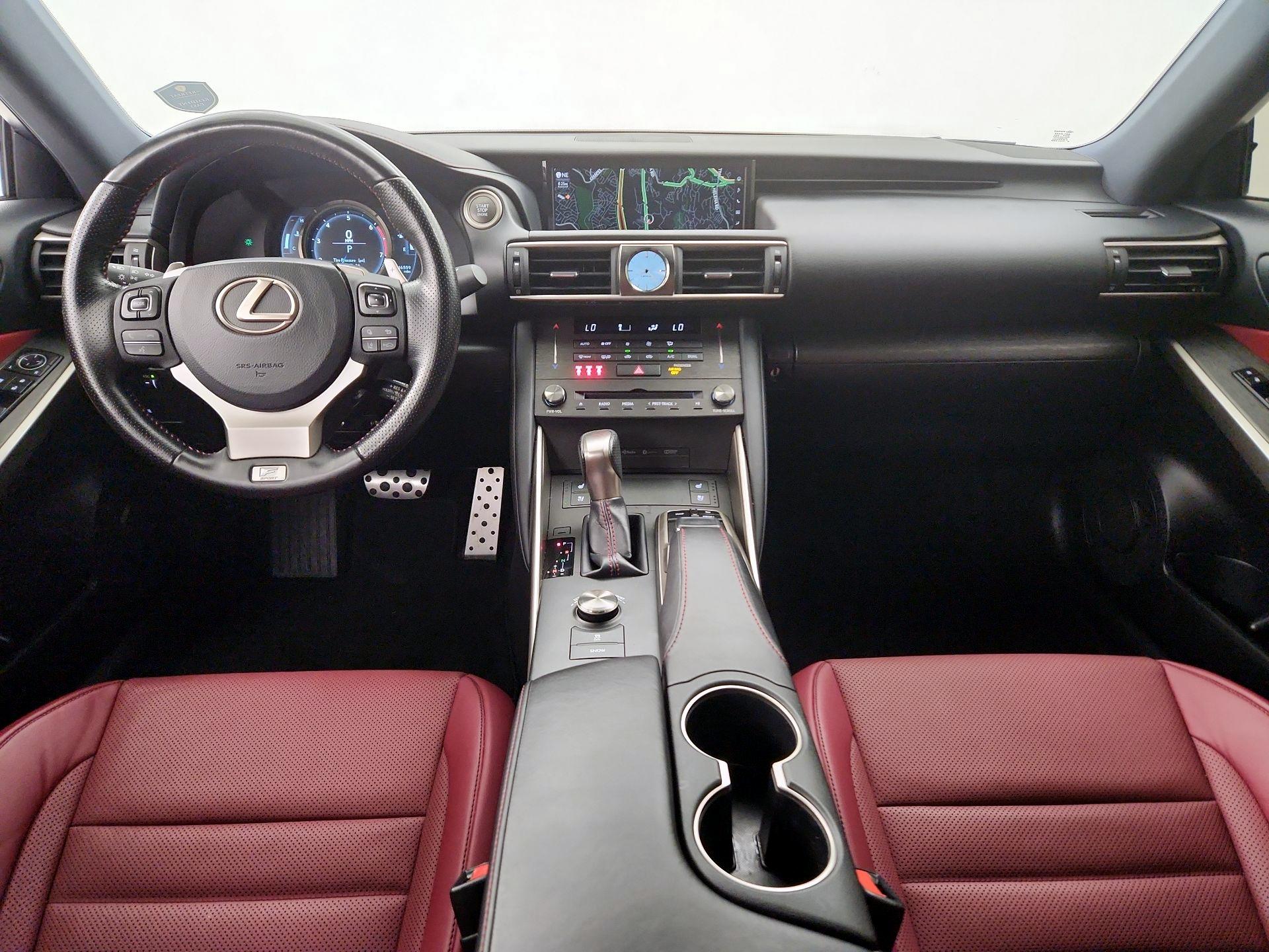 Thumbnail: 2019 Lexus IS - 9