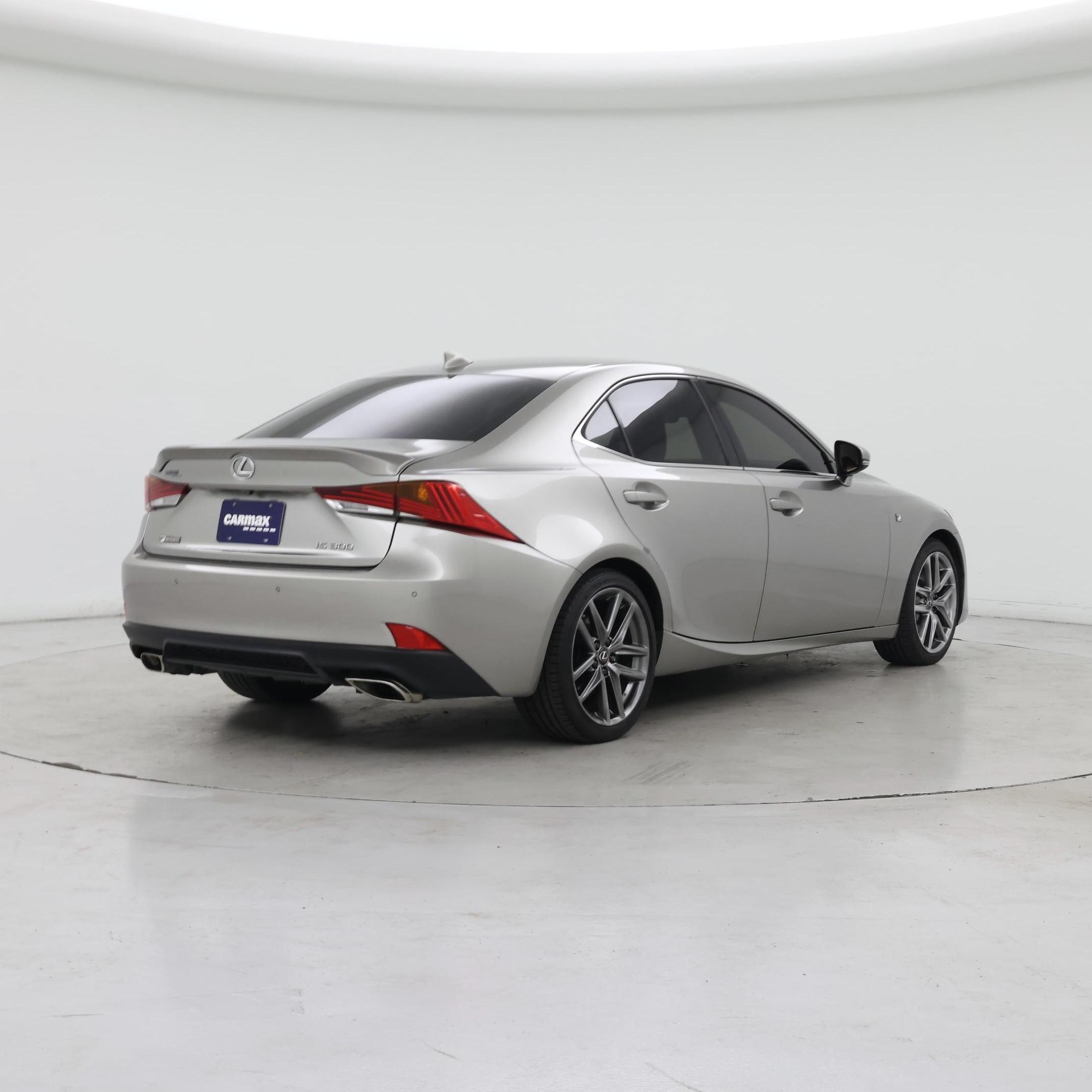 Thumbnail: 2019 Lexus IS - 8