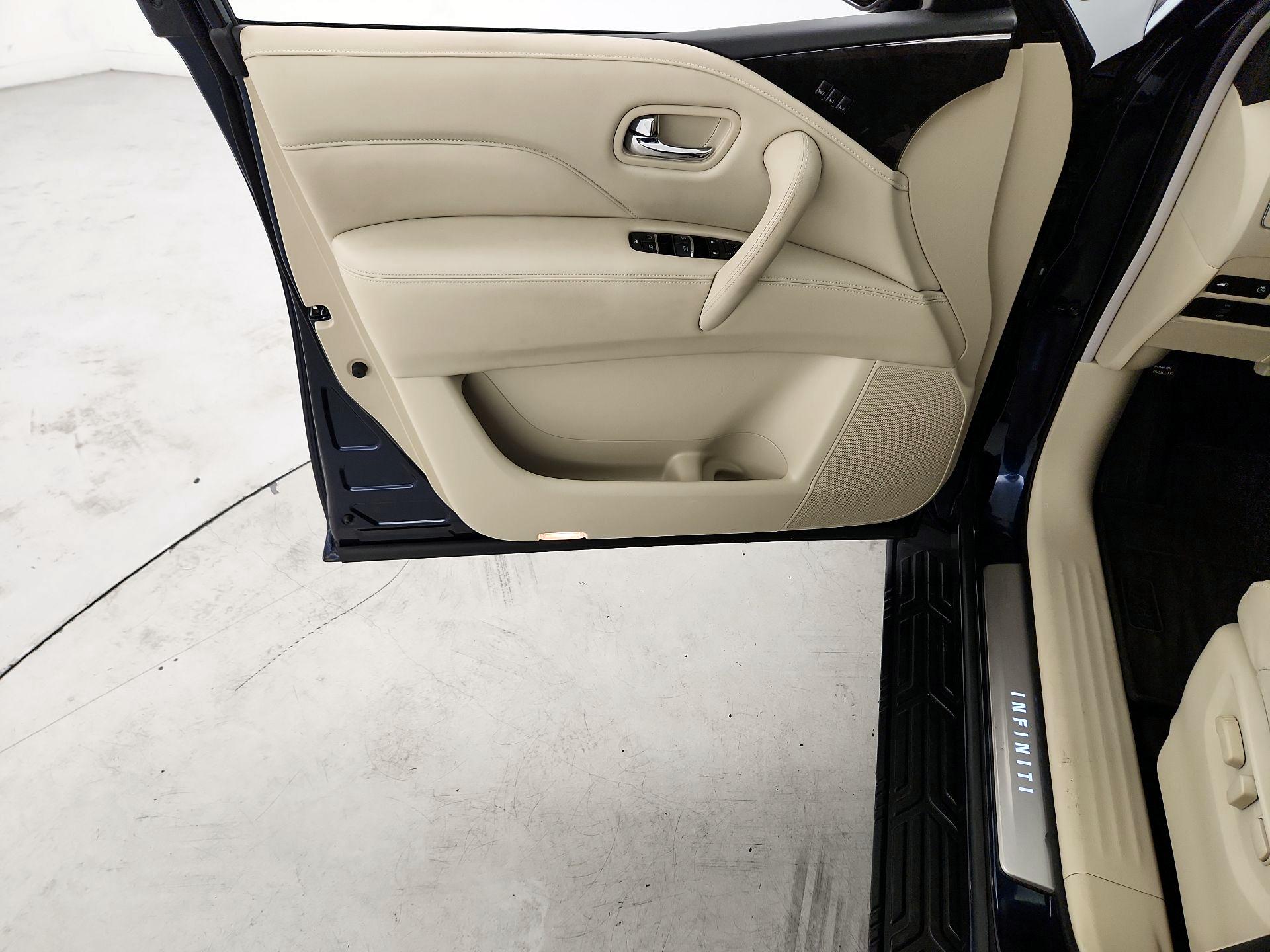 Thumbnail: 2023 INFINITI QX80 - 12