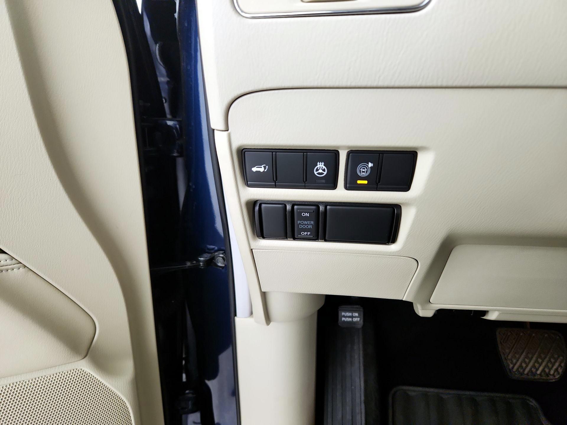 Thumbnail: 2023 INFINITI QX80 - 13