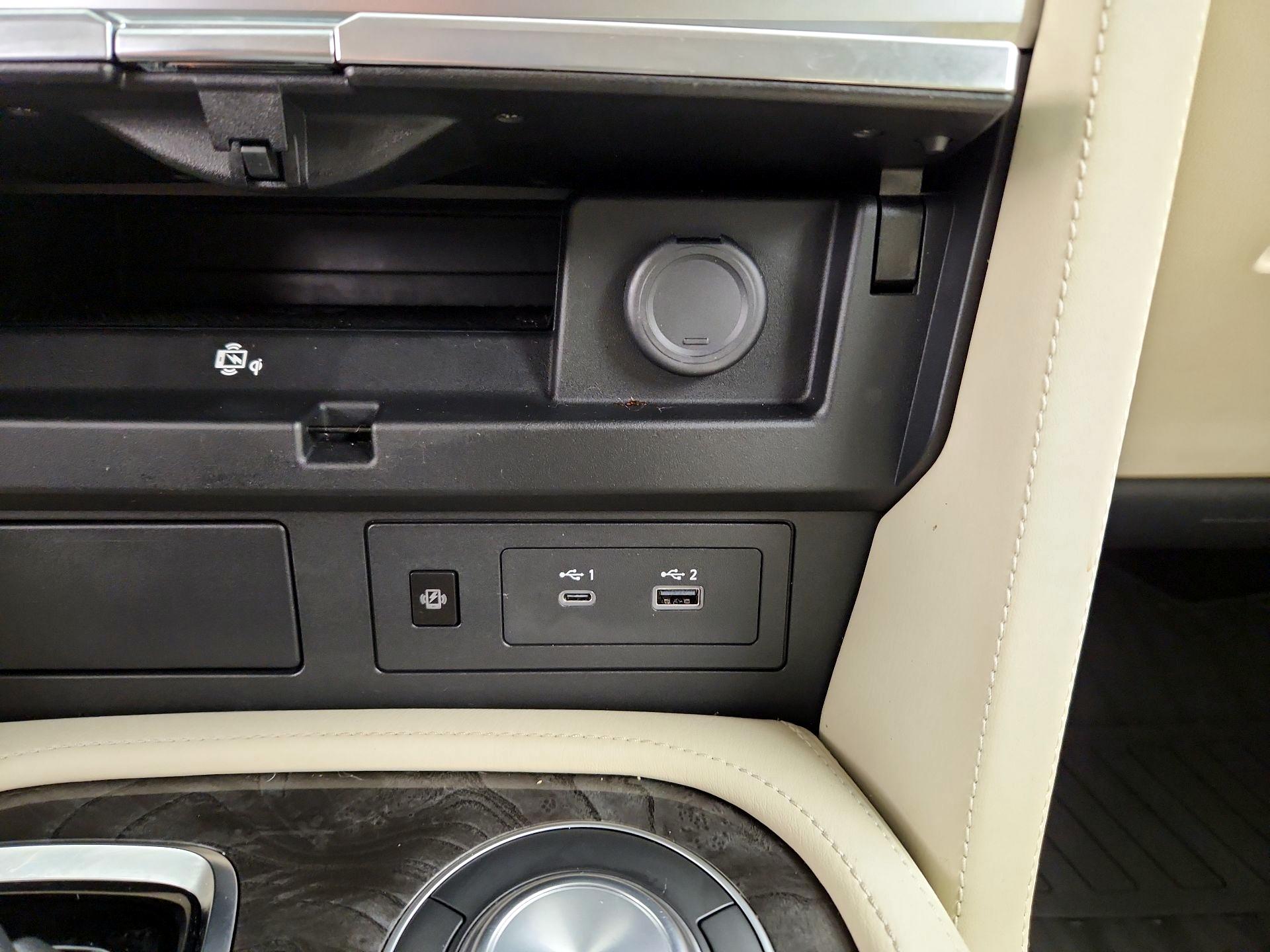 Thumbnail: 2023 INFINITI QX80 - 19