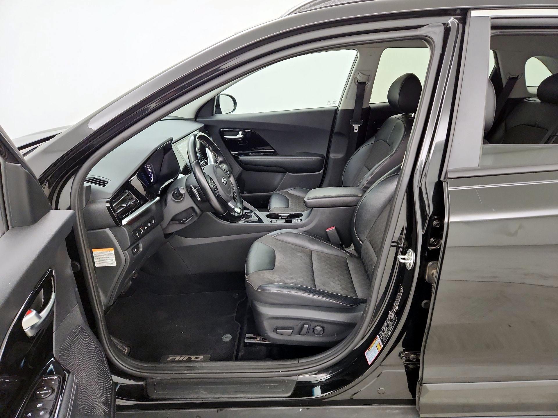 Thumbnail: 2020 Kia Niro - 11