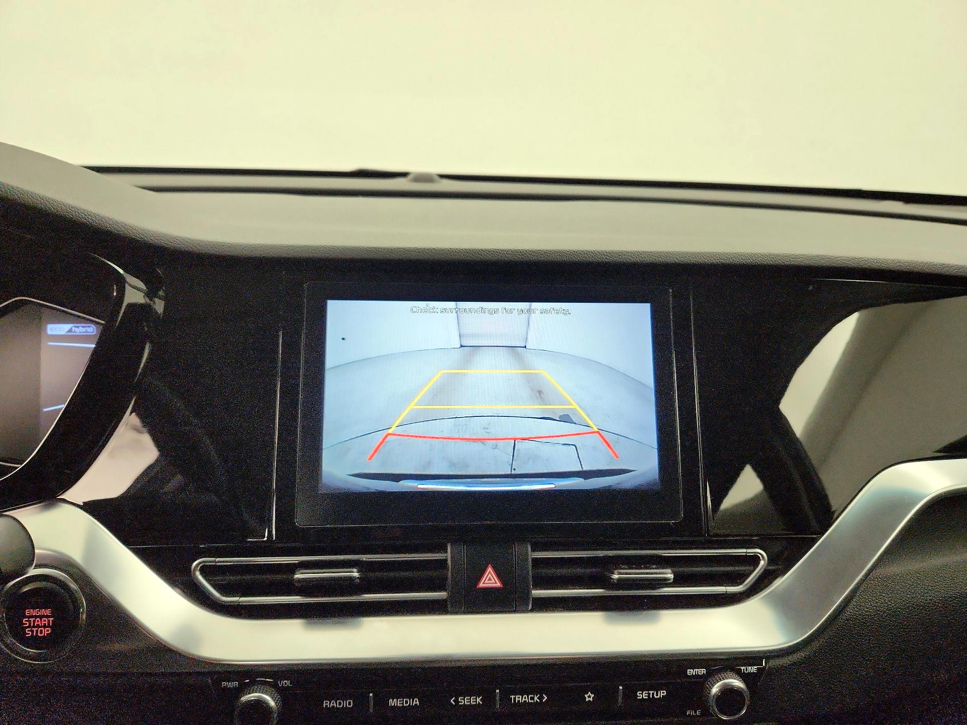 Thumbnail: 2020 Kia Niro - 14