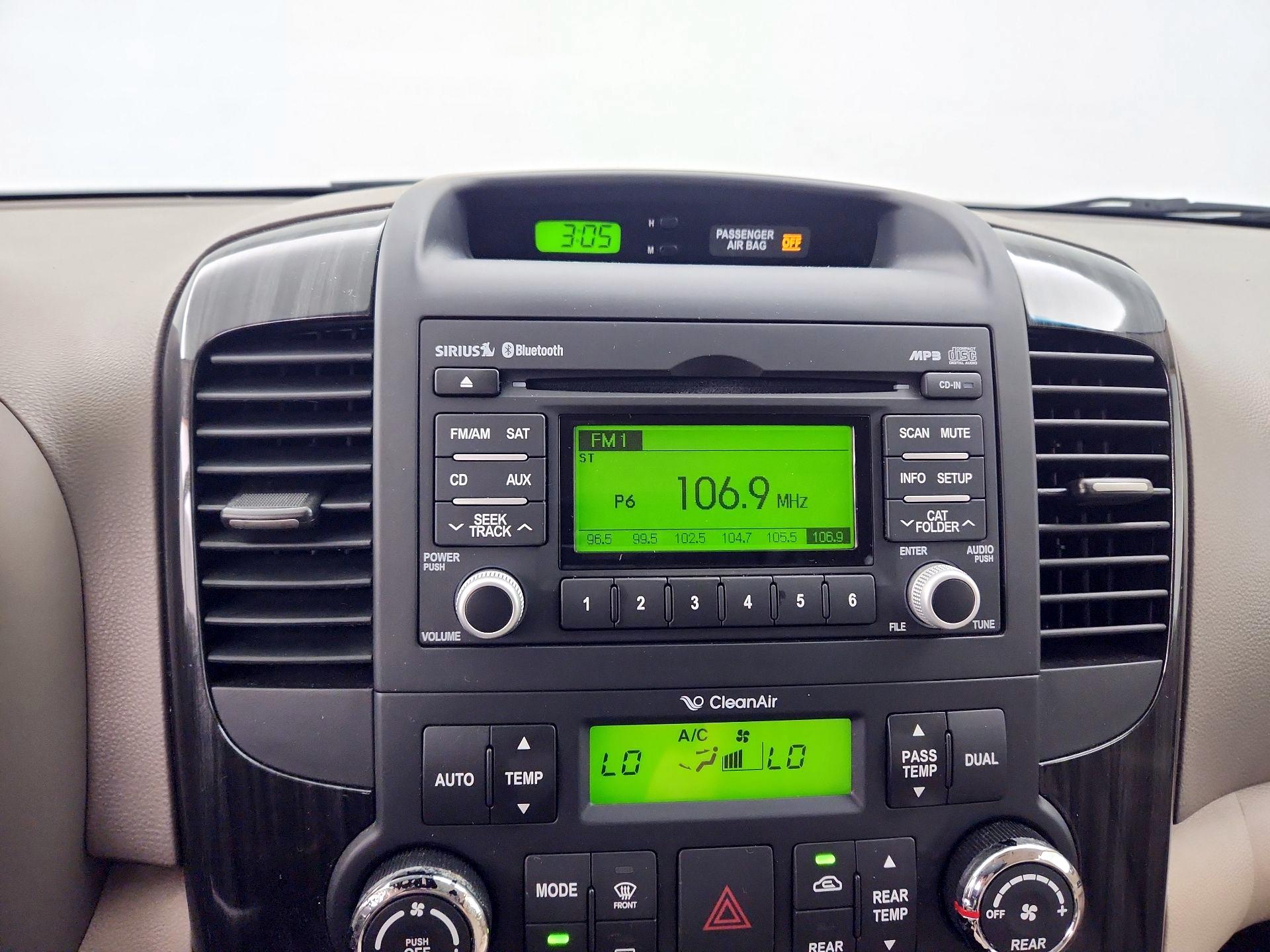 Thumbnail: 2014 Kia Sedona - 15