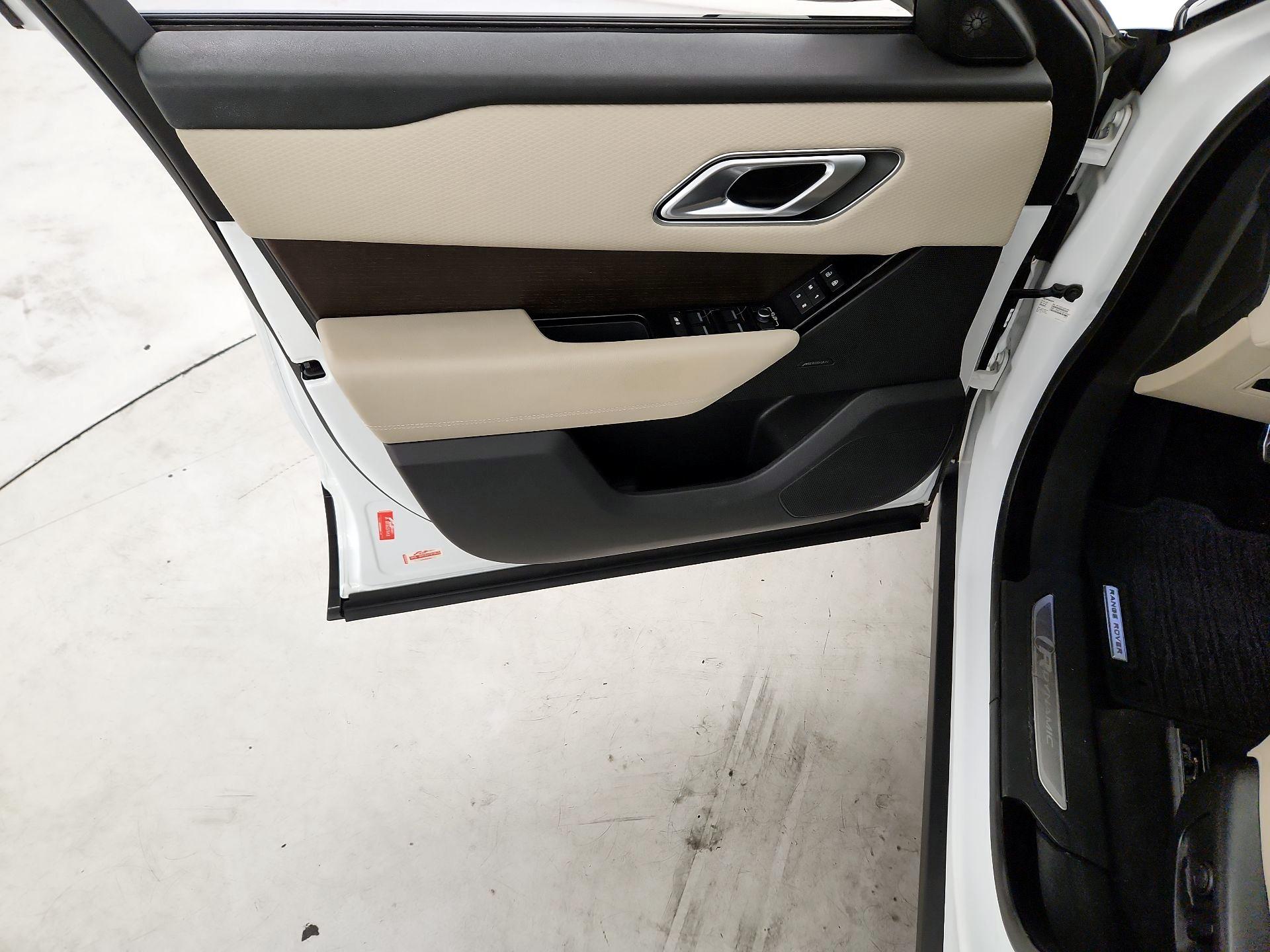 Thumbnail: 2021 Land Rover Range Rover Velar - 12