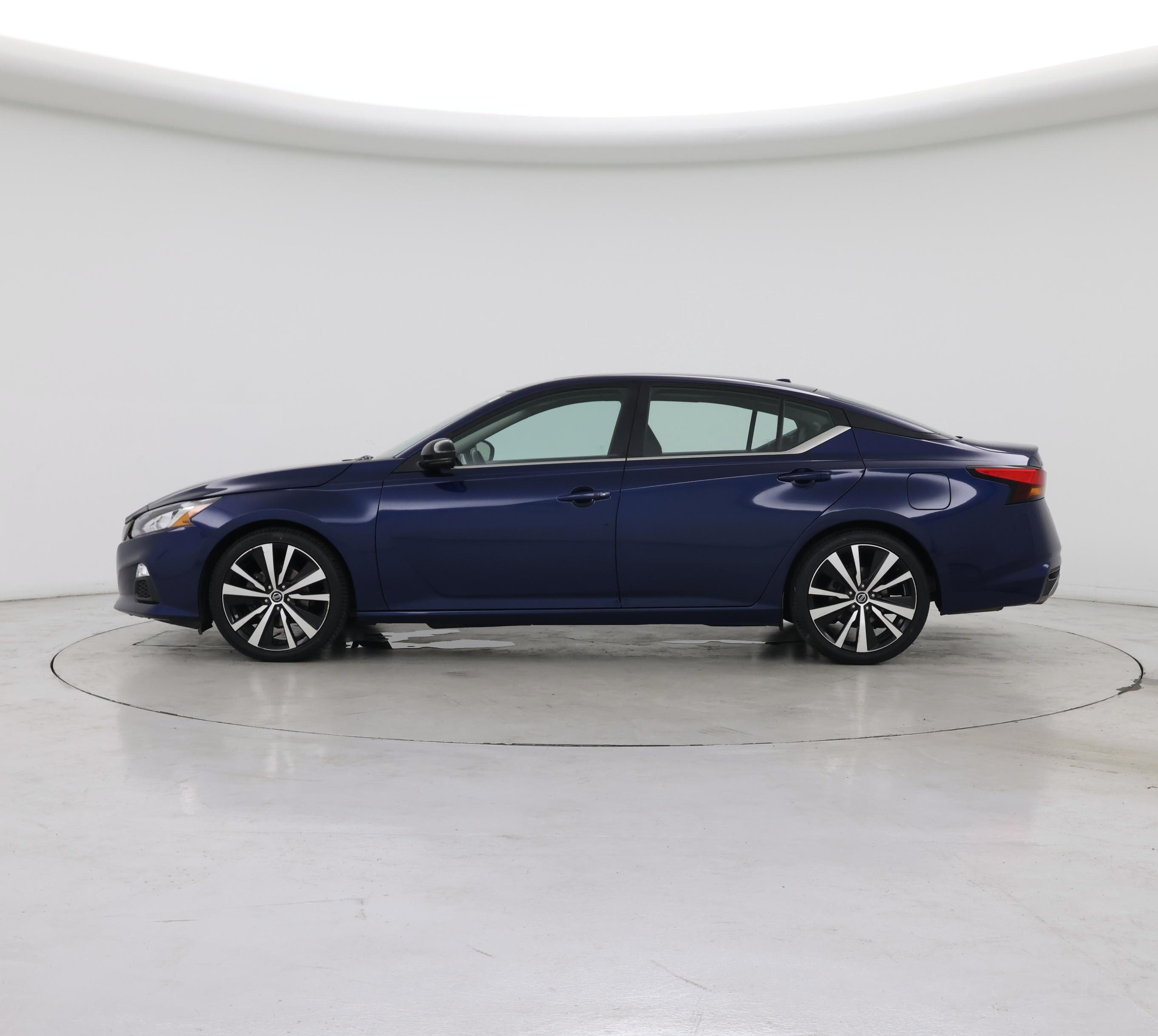Thumbnail: 2019 Nissan Altima - 3