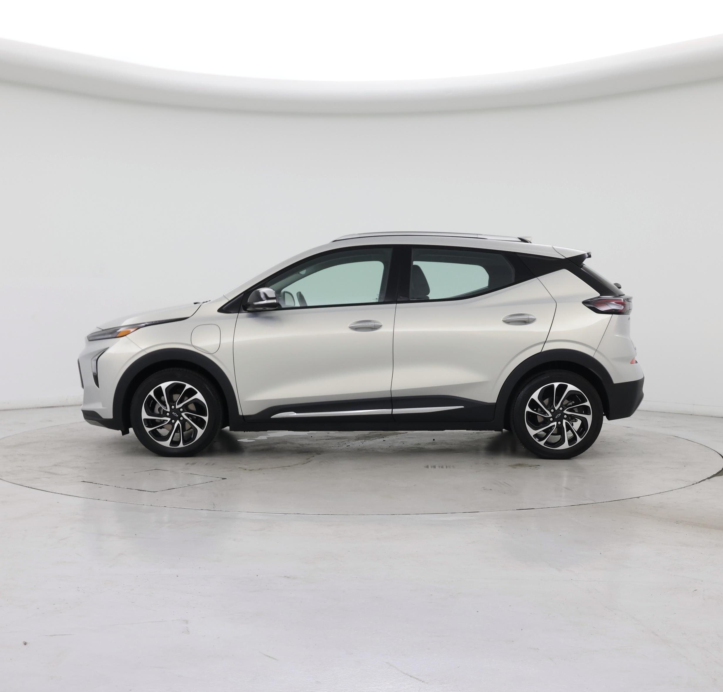 Thumbnail: 2023 Chevrolet Bolt EUV - 3
