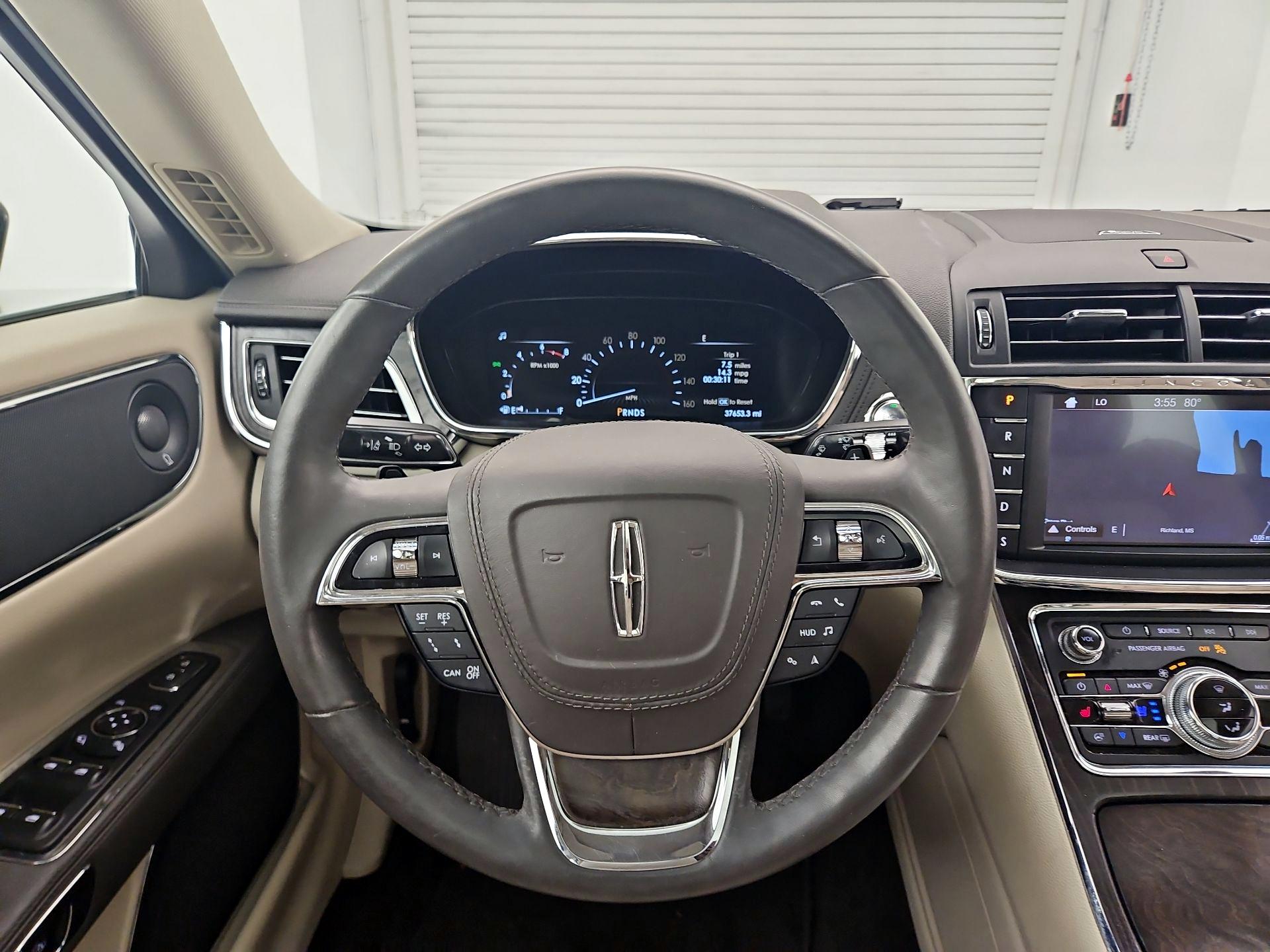 Thumbnail: 2019 Lincoln Continental - 10