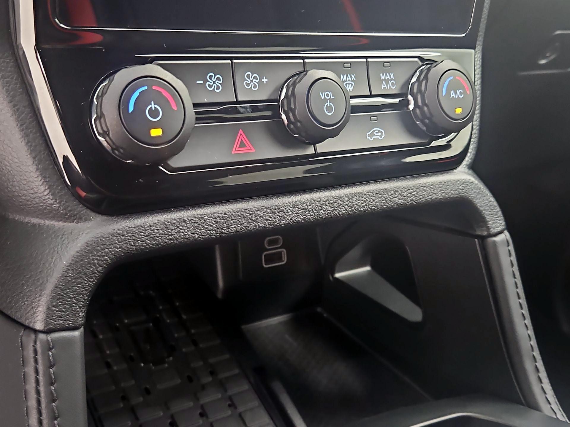 Thumbnail: 2024 Ford Ranger - 17