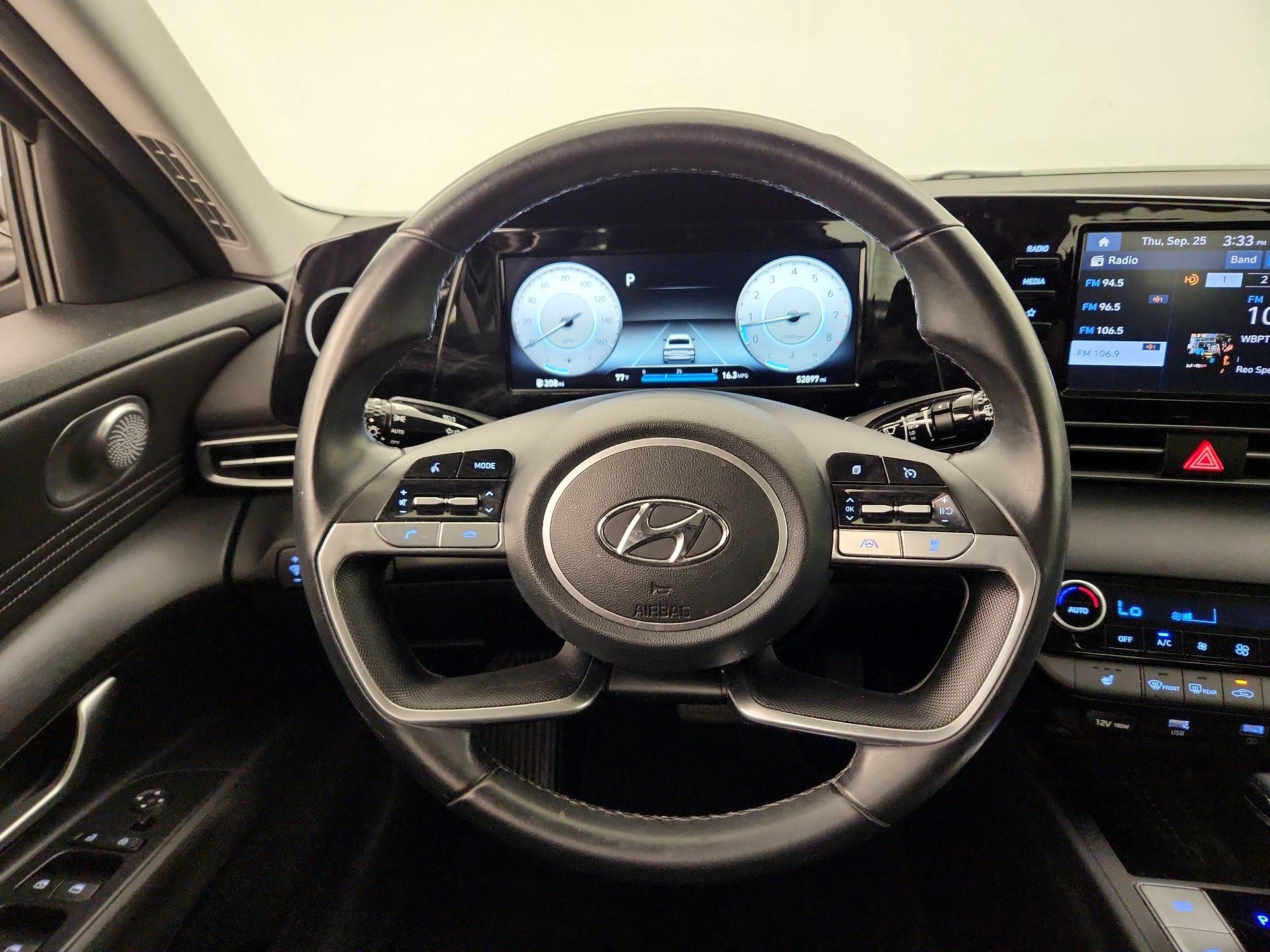 Thumbnail: 2022 Hyundai Elantra - 10