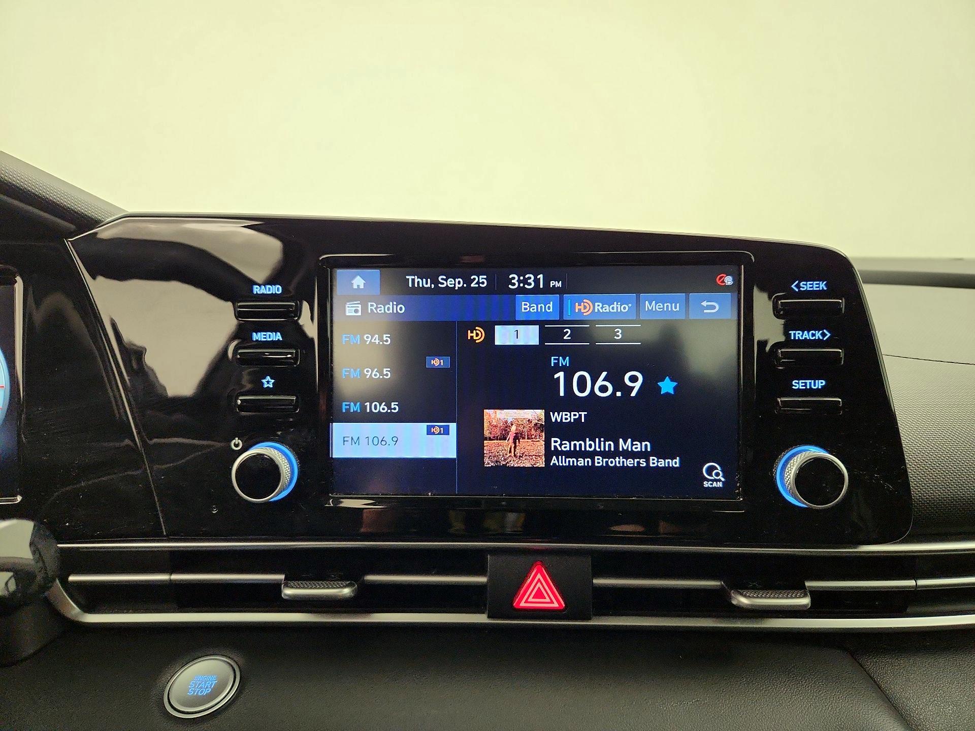 Thumbnail: 2022 Hyundai Elantra - 15